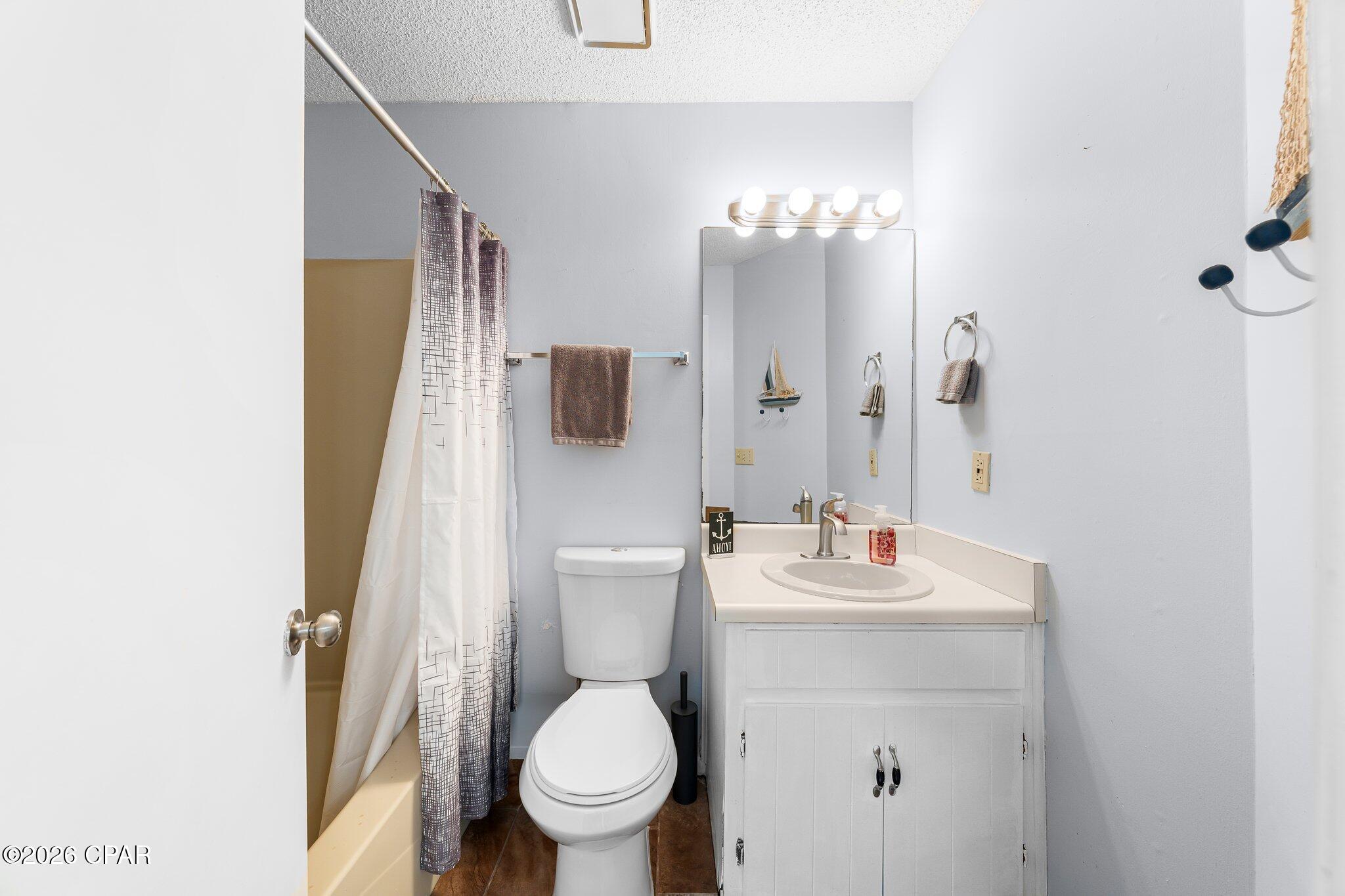 Villa Chateaus - Residential