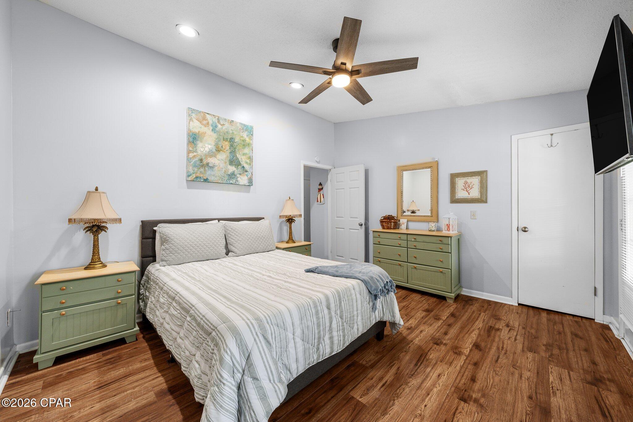 Villa Chateaus - Residential