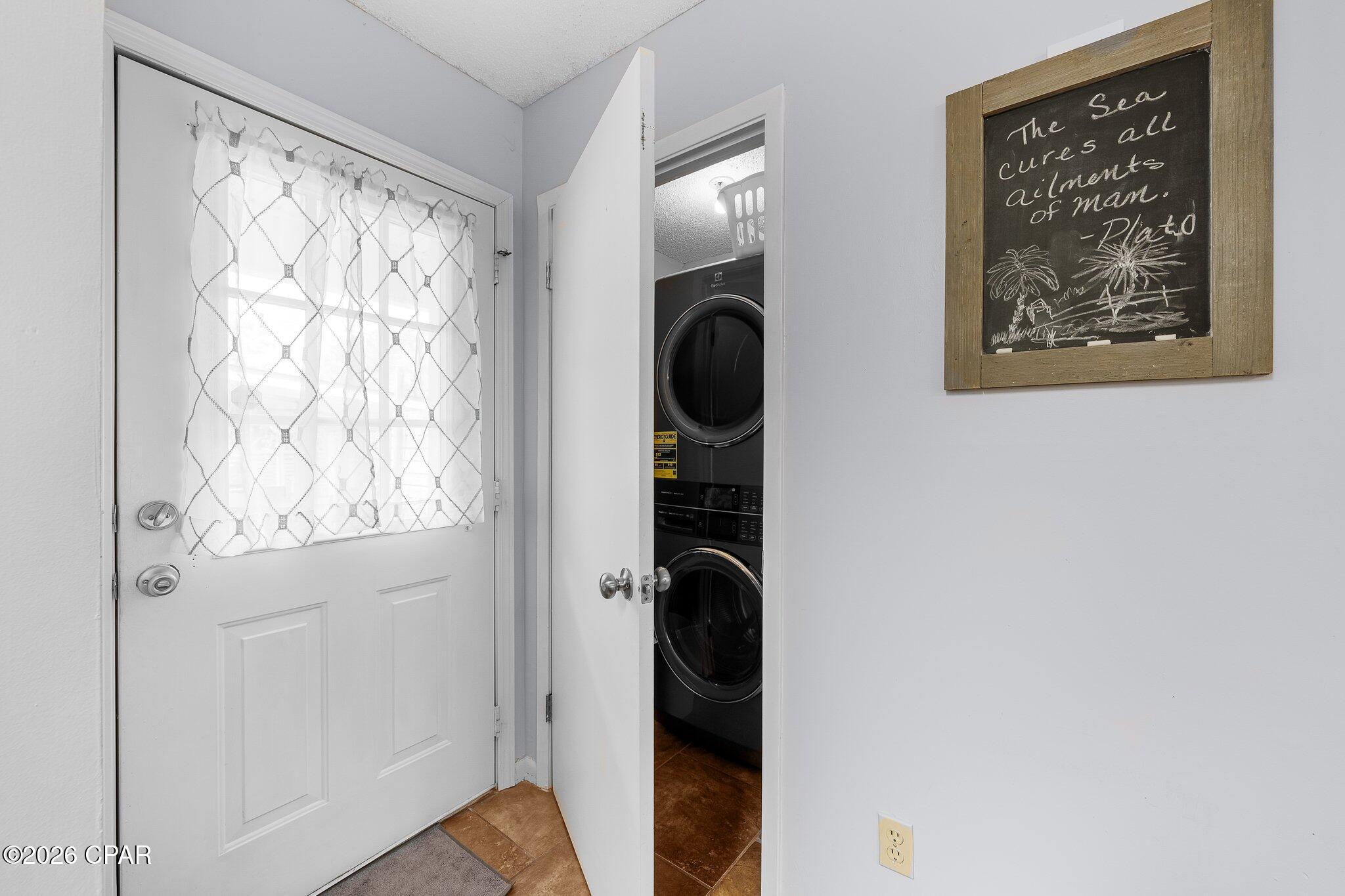 Villa Chateaus - Residential