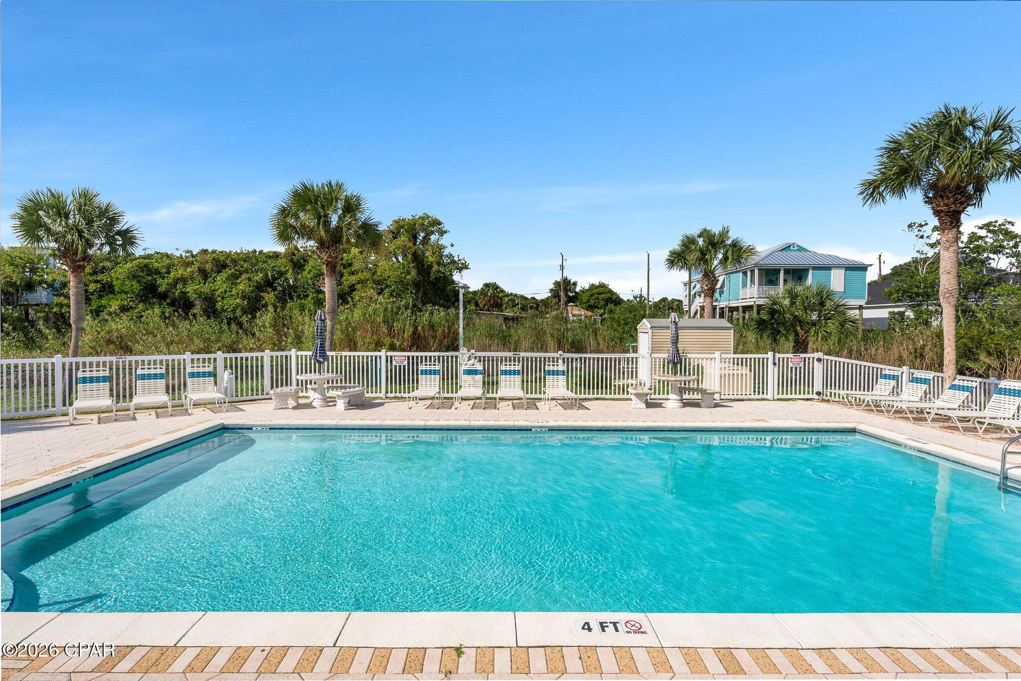 Villa Chateaus - Residential