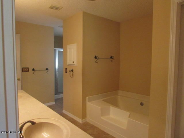 Mowat Highlands Ph 1 - Residential Lease