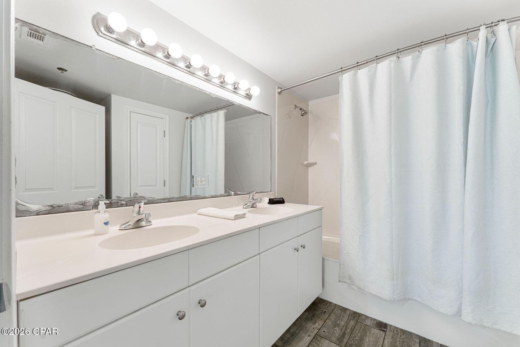 Shores Of Panama - Residential