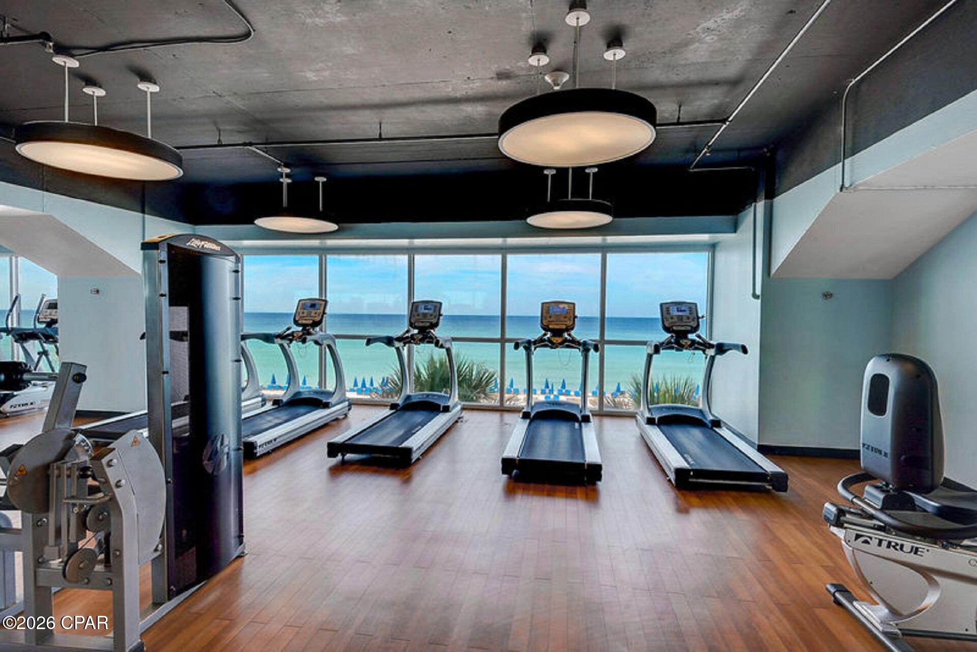 Splash Condo - Residential
