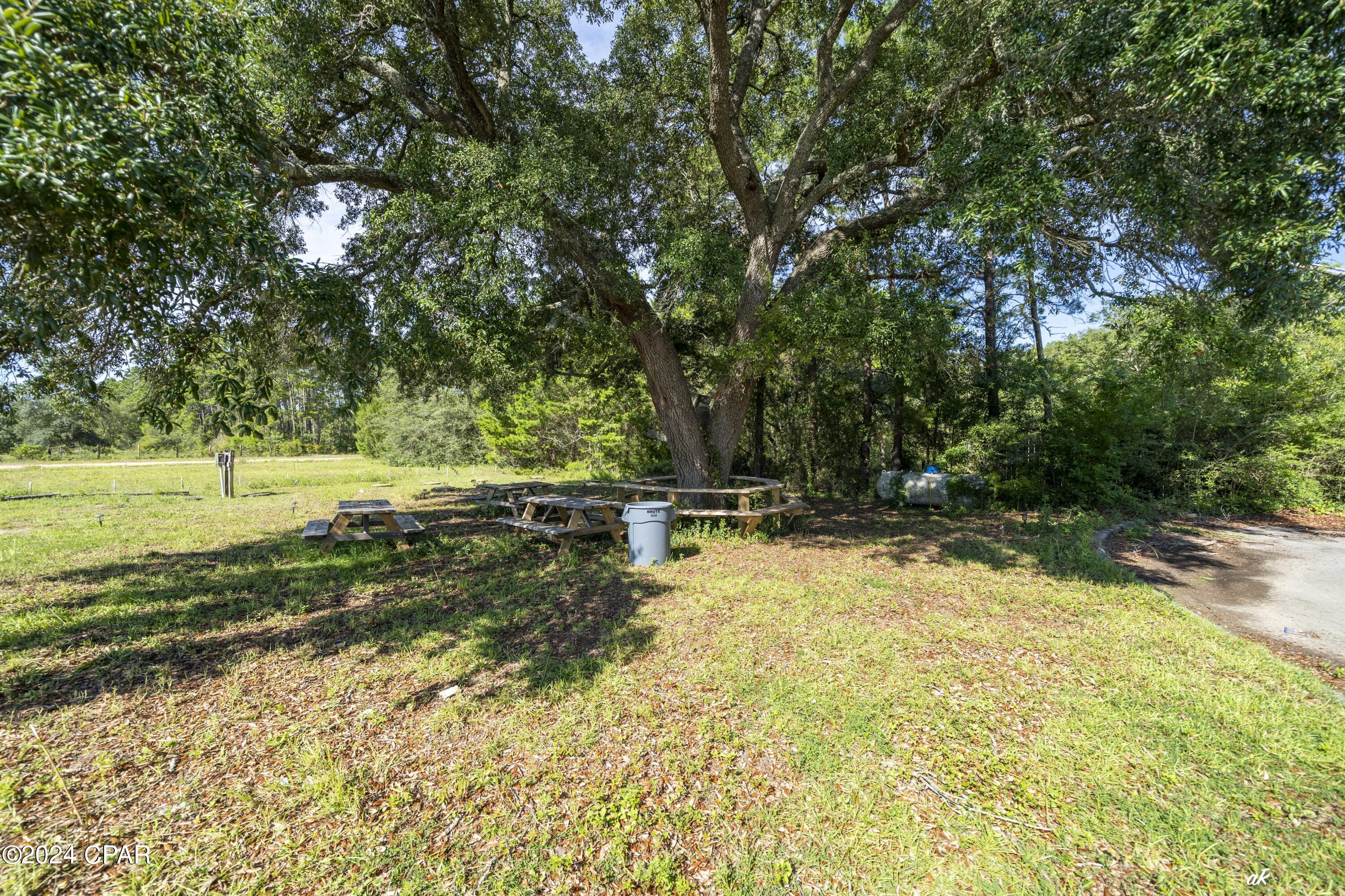 No Named Subdivision - Commercial Lease