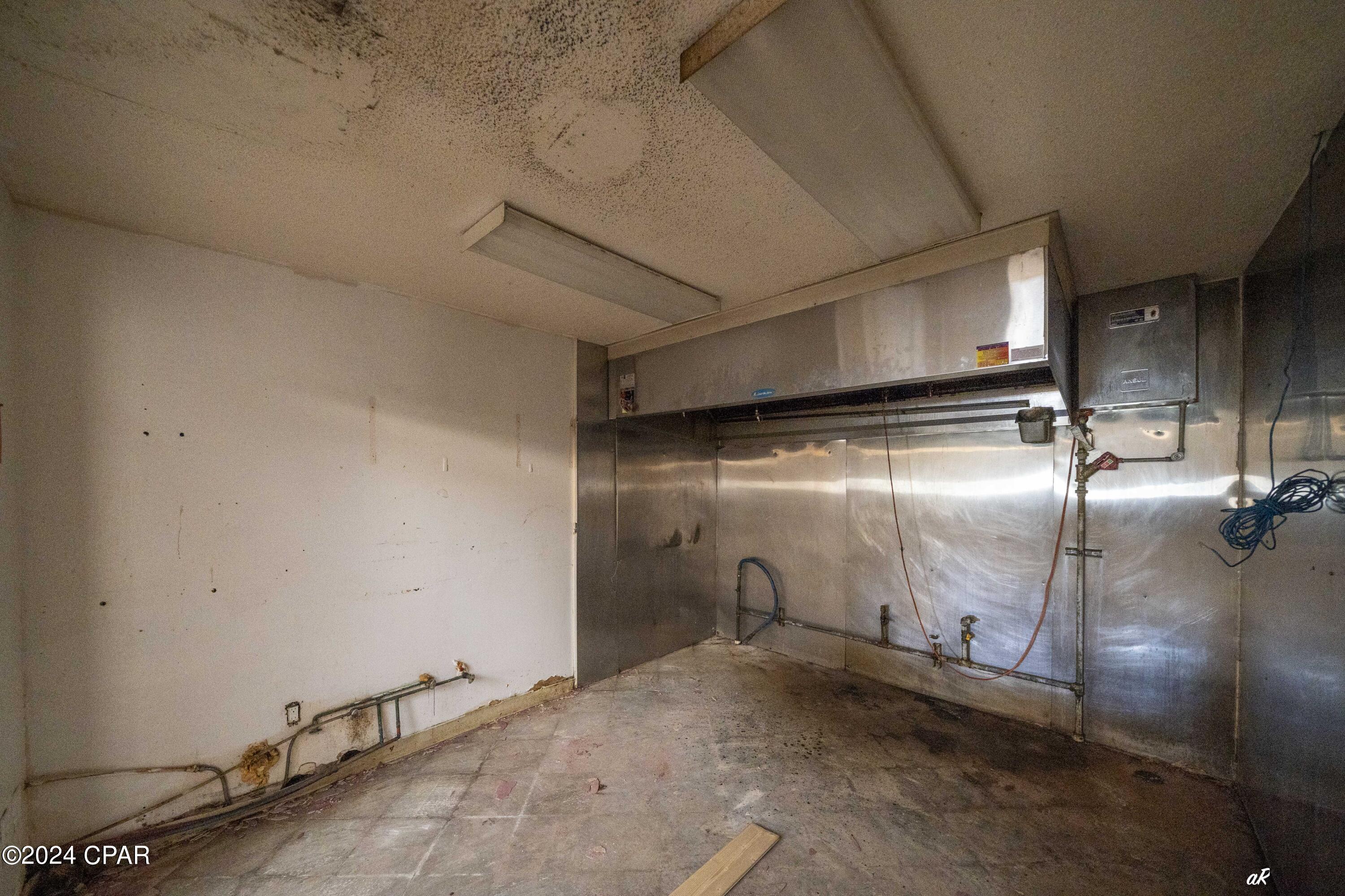 No Named Subdivision - Commercial Lease