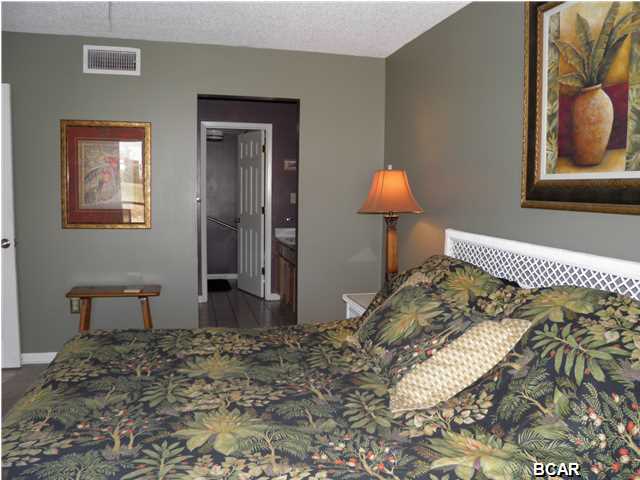 Edgewater Golf Villas III-A - Residential