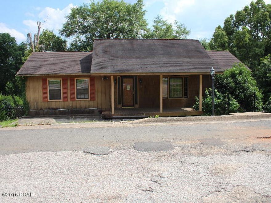 ** PRICE REDUCED ** Unique house in town with large living room with vaulted ceiling and laminate wood flooring. The kitchen is fully equipped with stove/oven, dishwasher and side-by-side refrigerator/freezer. The master bedroom is very nice with private bath. There is a partly finished basement with a room suitable to be used as an office, hobby room, etc. and a large laundry room. There is a deck off the kitchen that over looks the fenced back yard. This is a really good investment property!