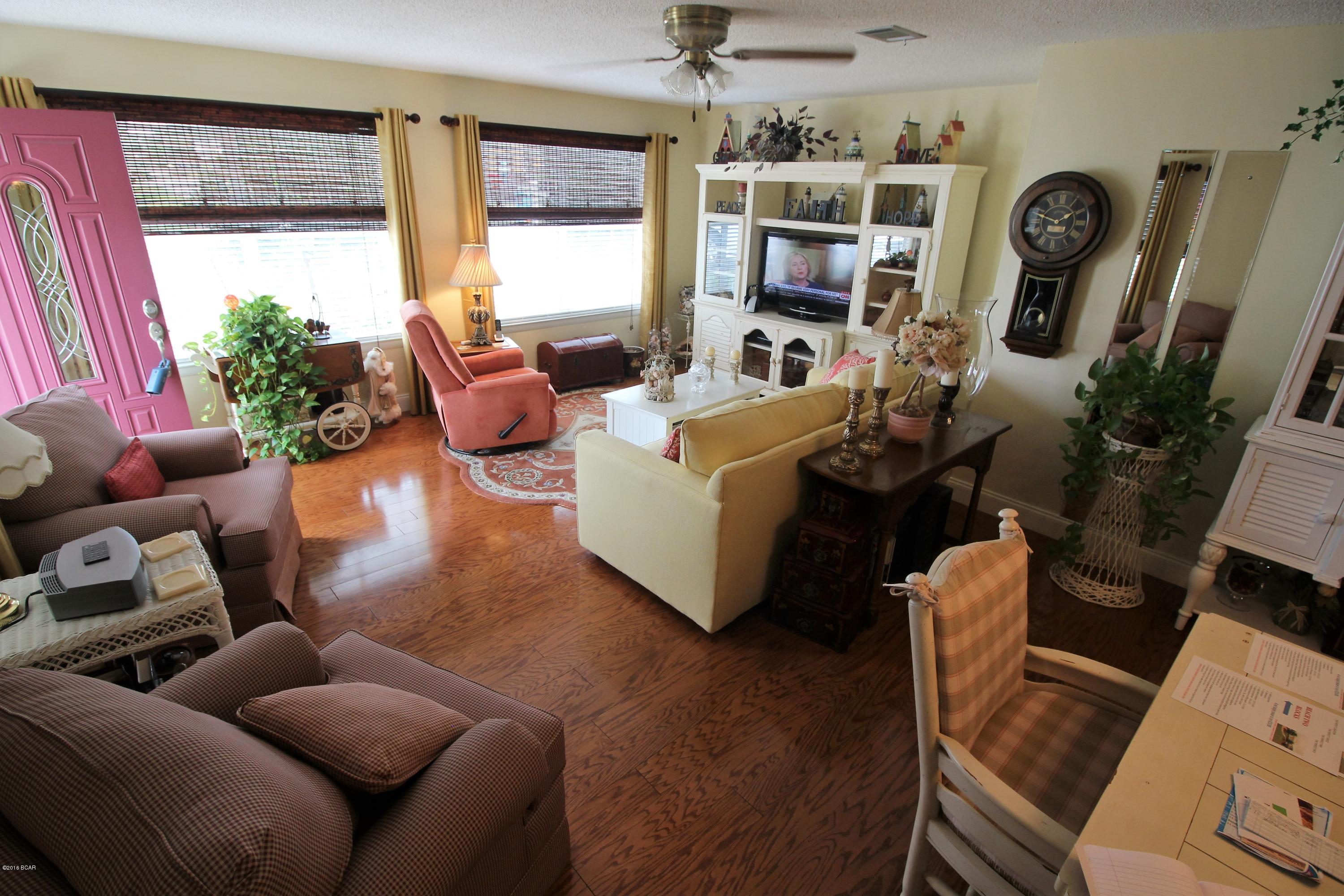 Kiska Beach - Residential