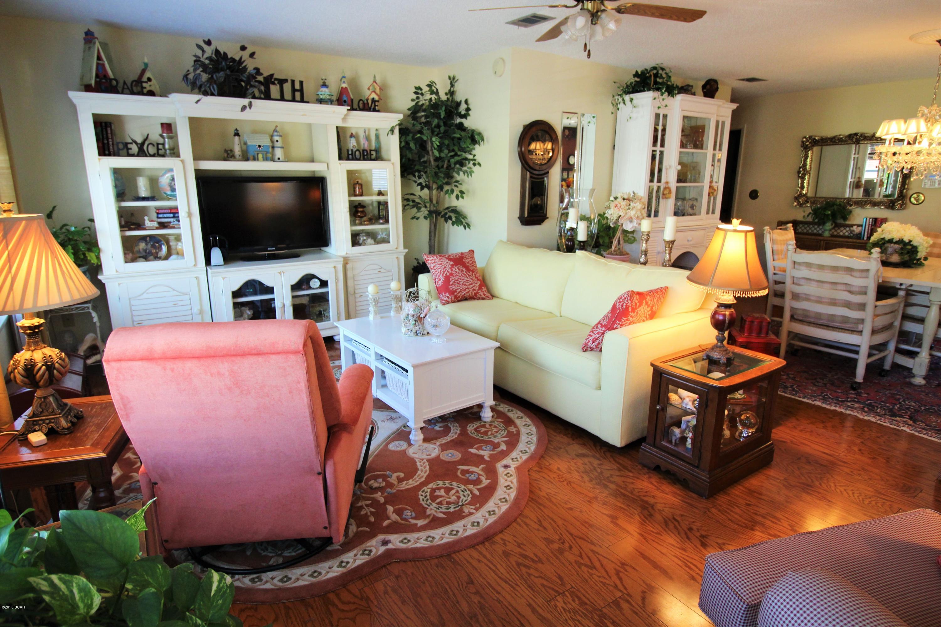 Kiska Beach - Residential