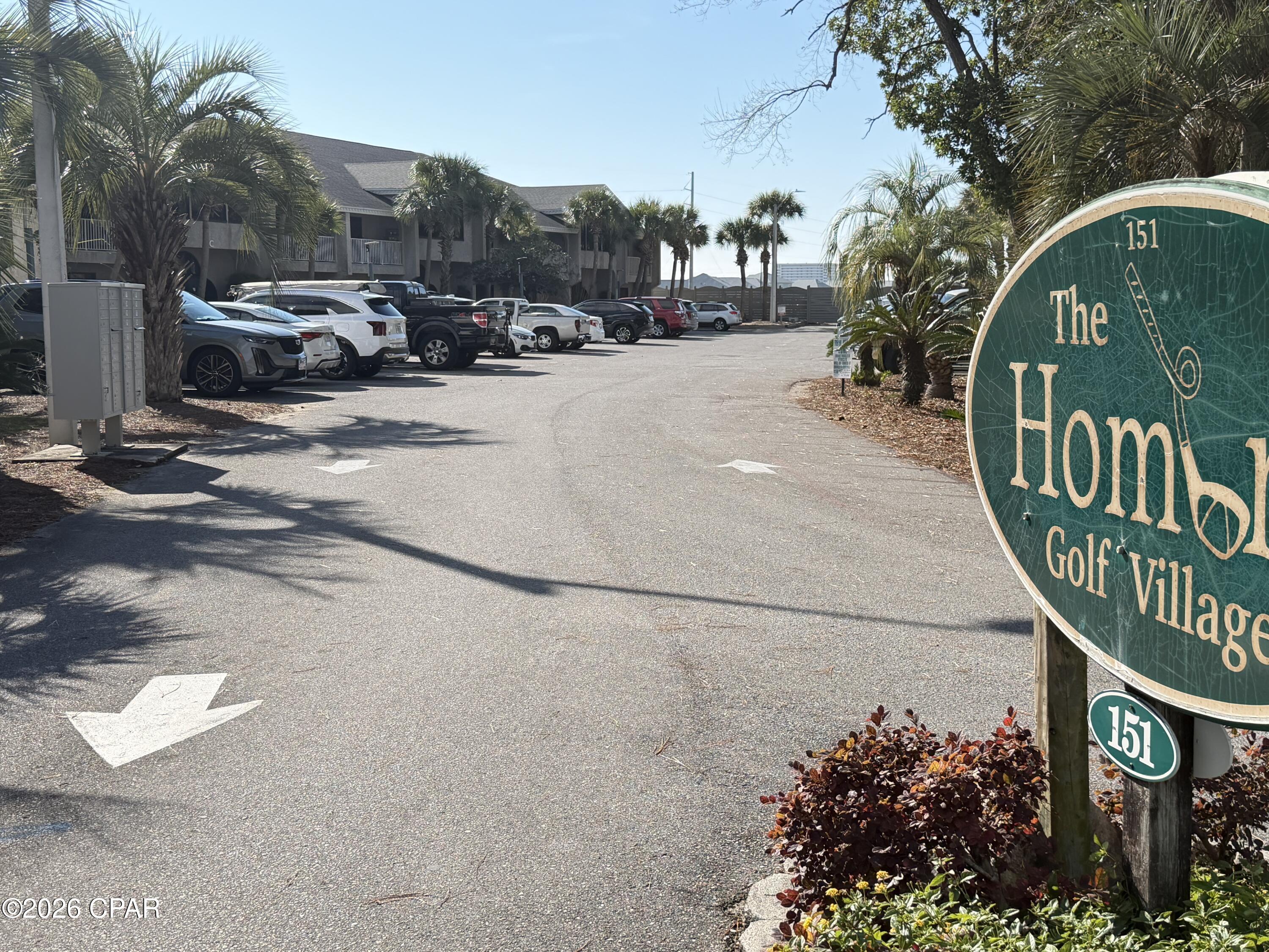 Hombre Golf Village - Residential