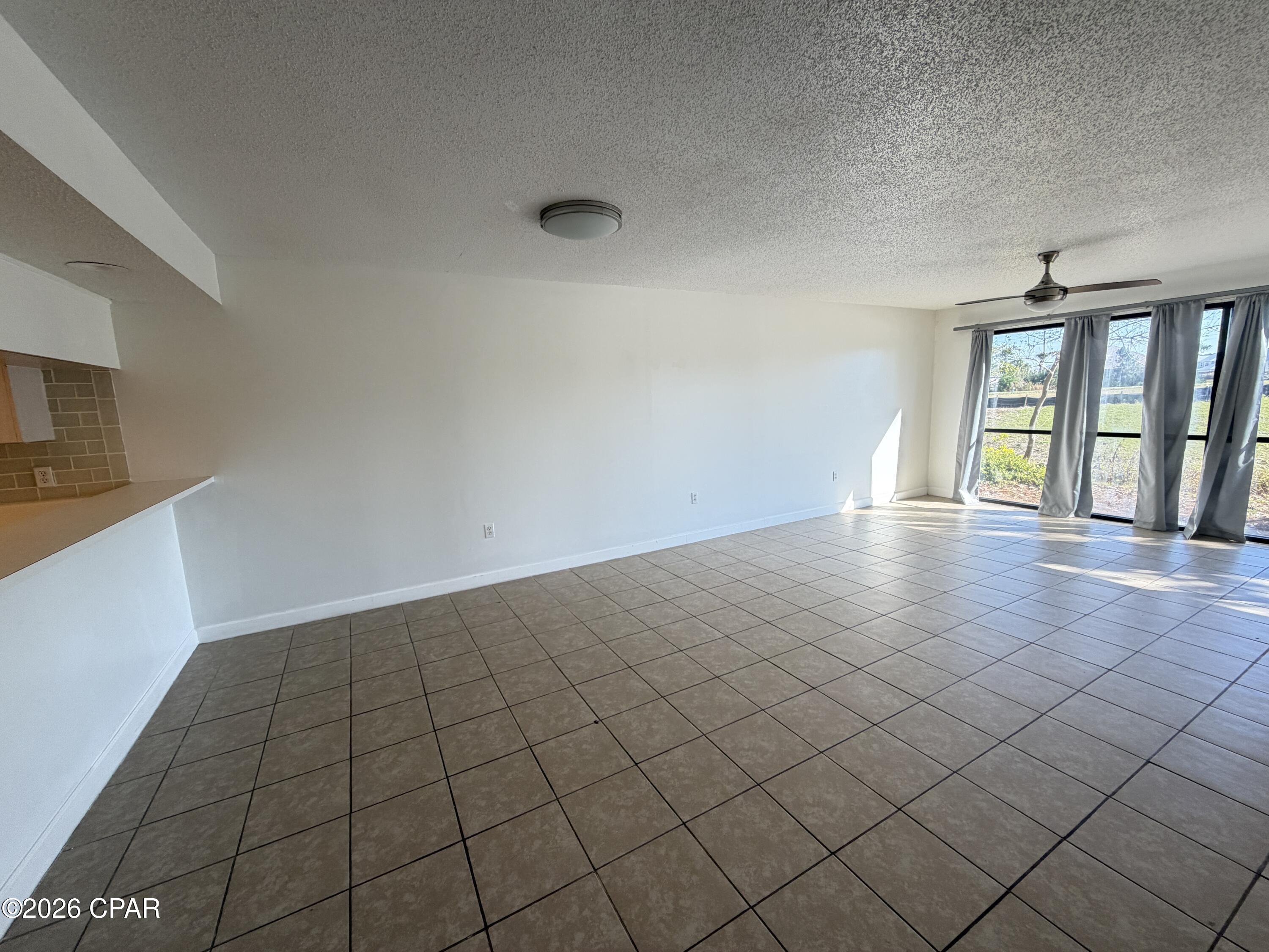 Hombre Golf Village - Residential