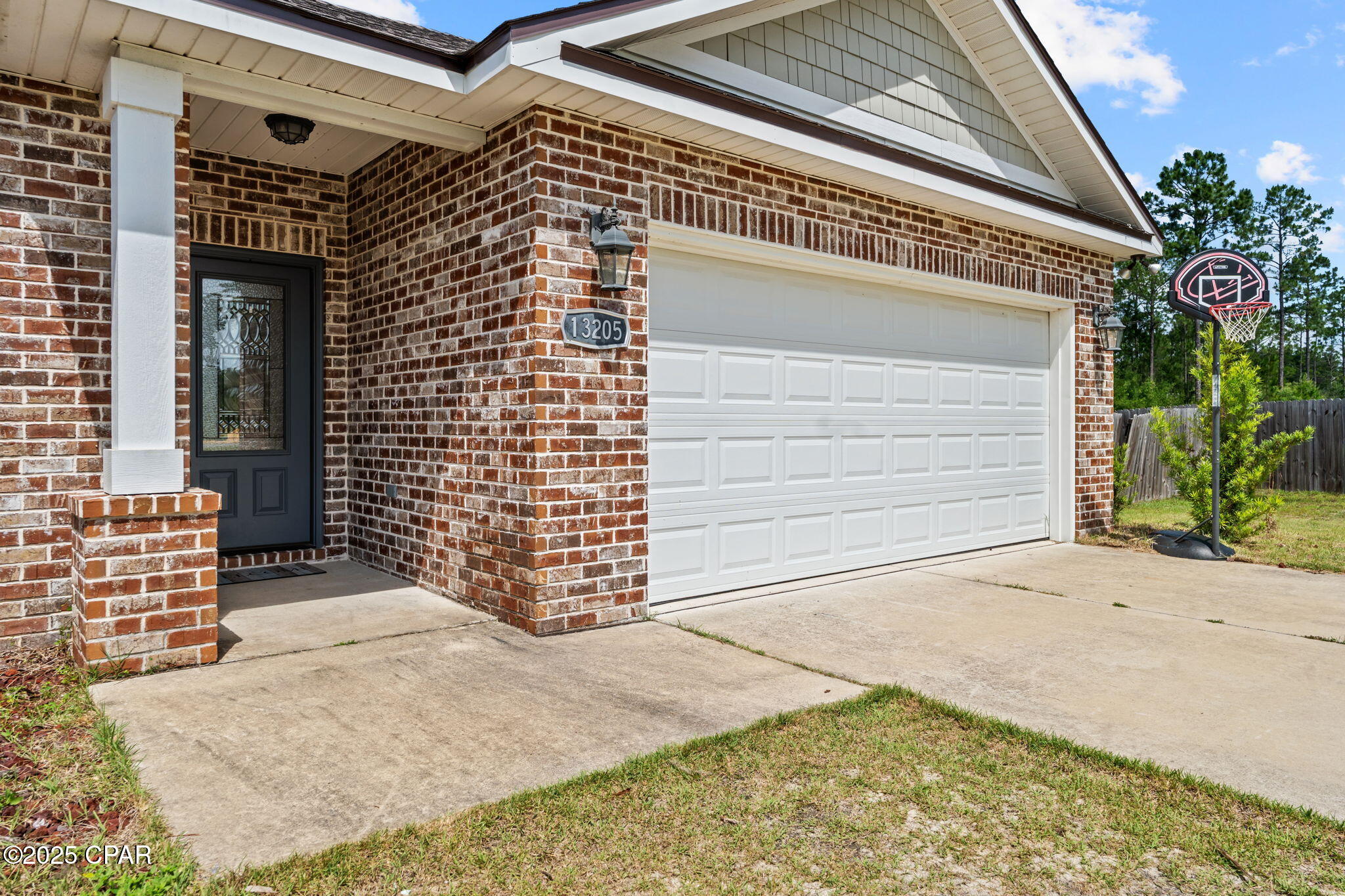 Pinebrook - Residential