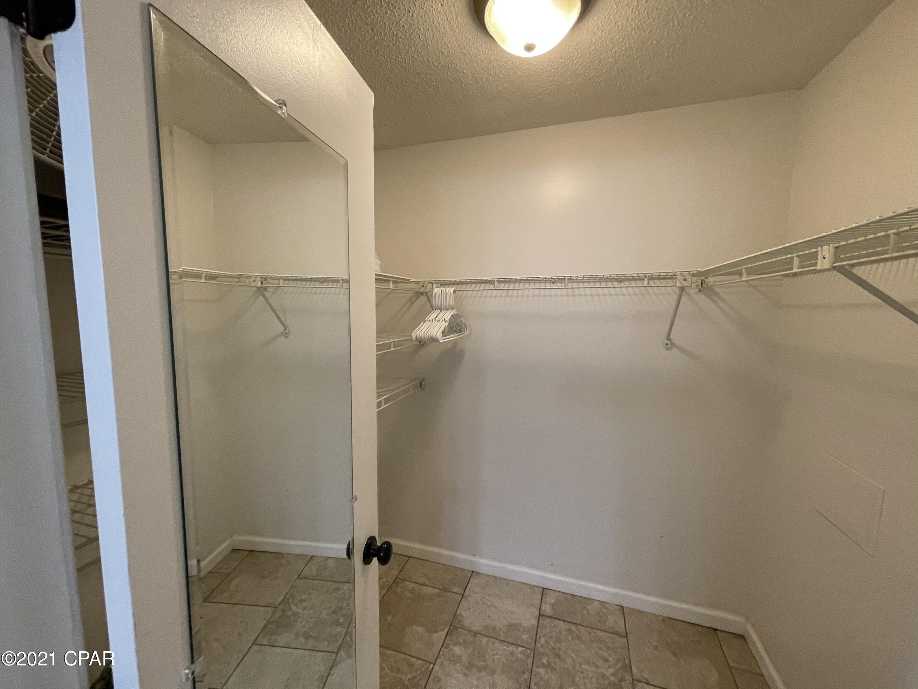 Edgewater Golf Villas V-A - Residential