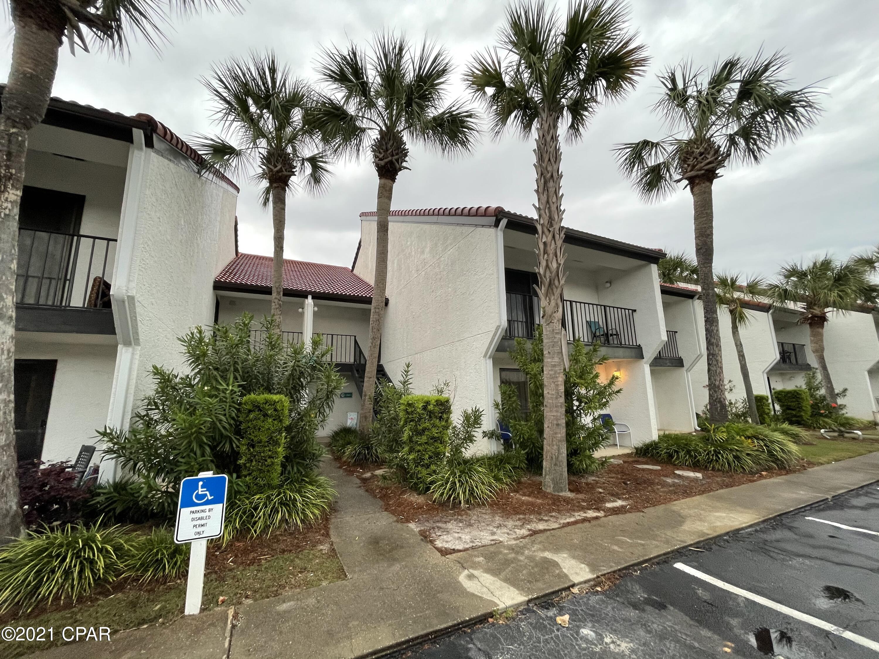 Edgewater Golf Villas V-A - Residential