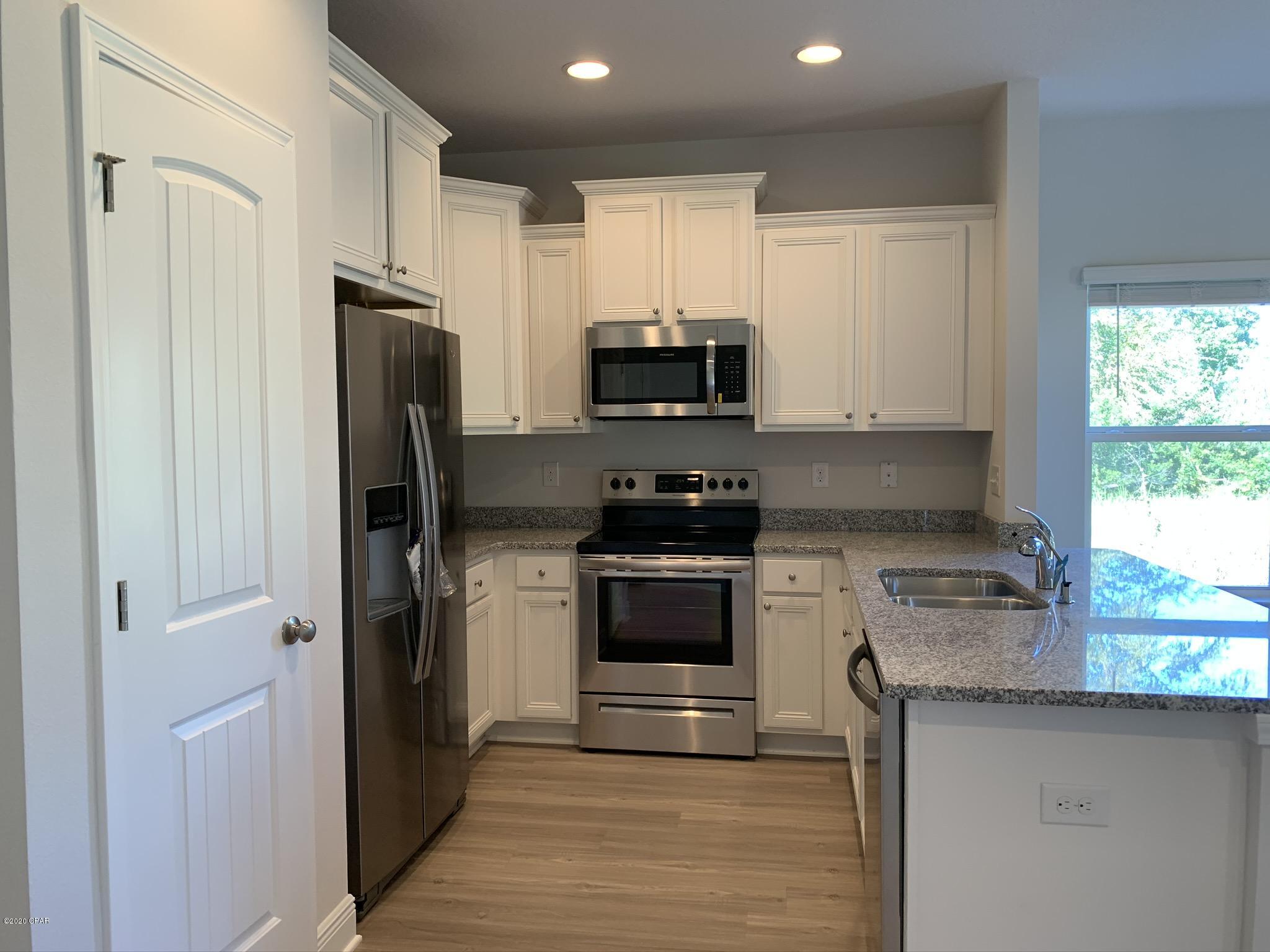 Hathaway Townhomes - Residential Lease