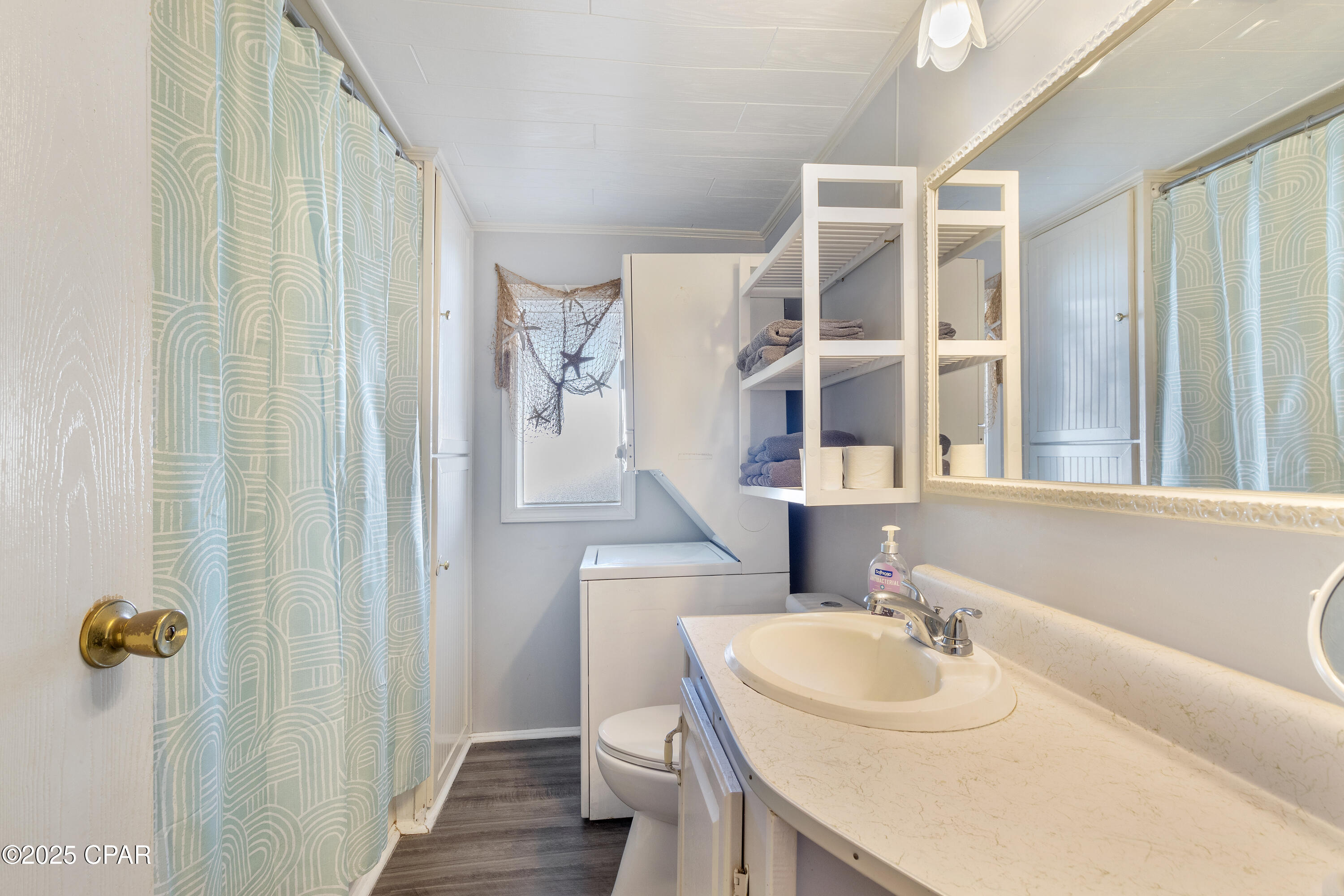 Laguna Beach Estates 5th Add - Residential