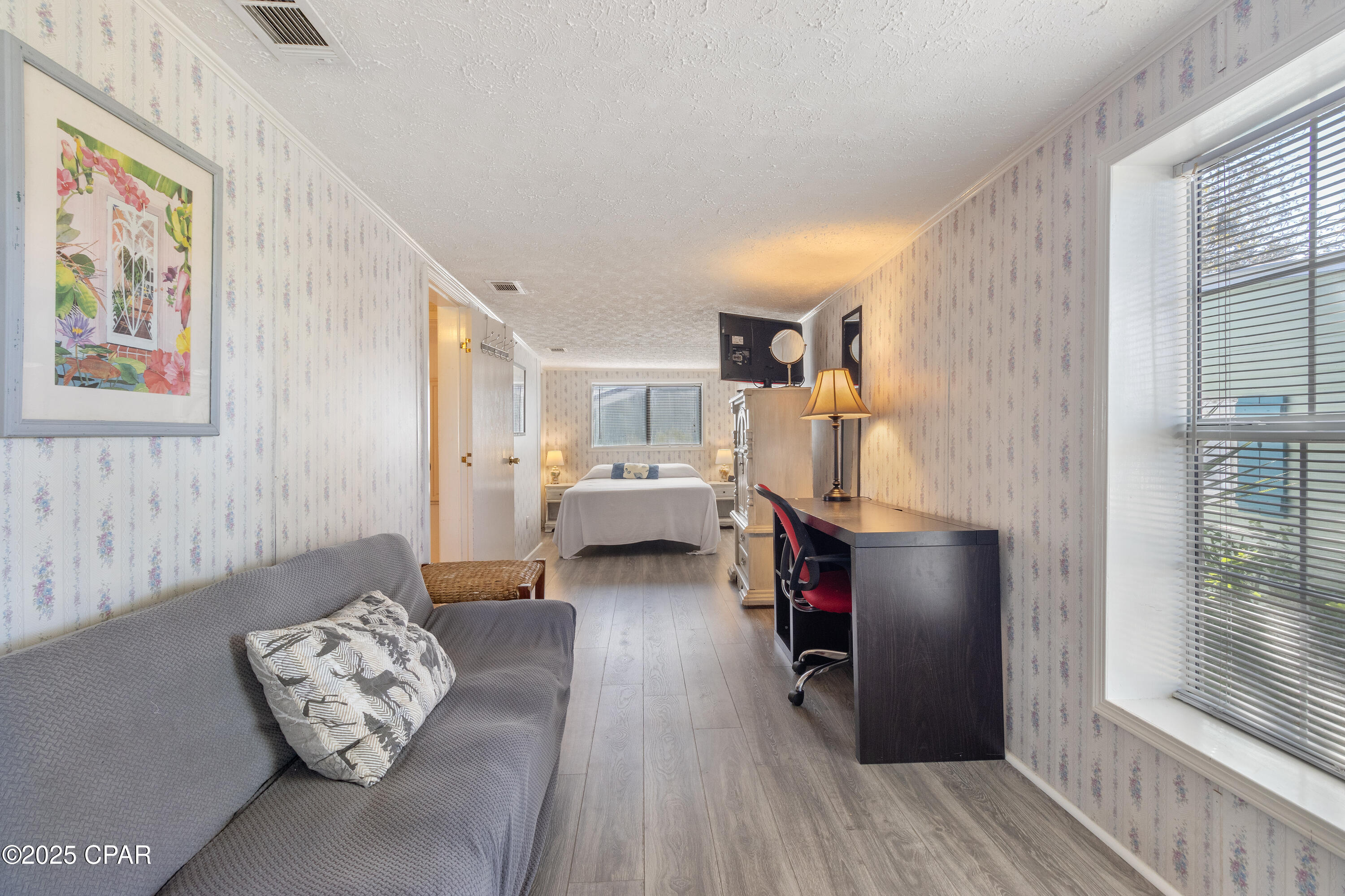 Laguna Beach Estates 5th Add - Residential