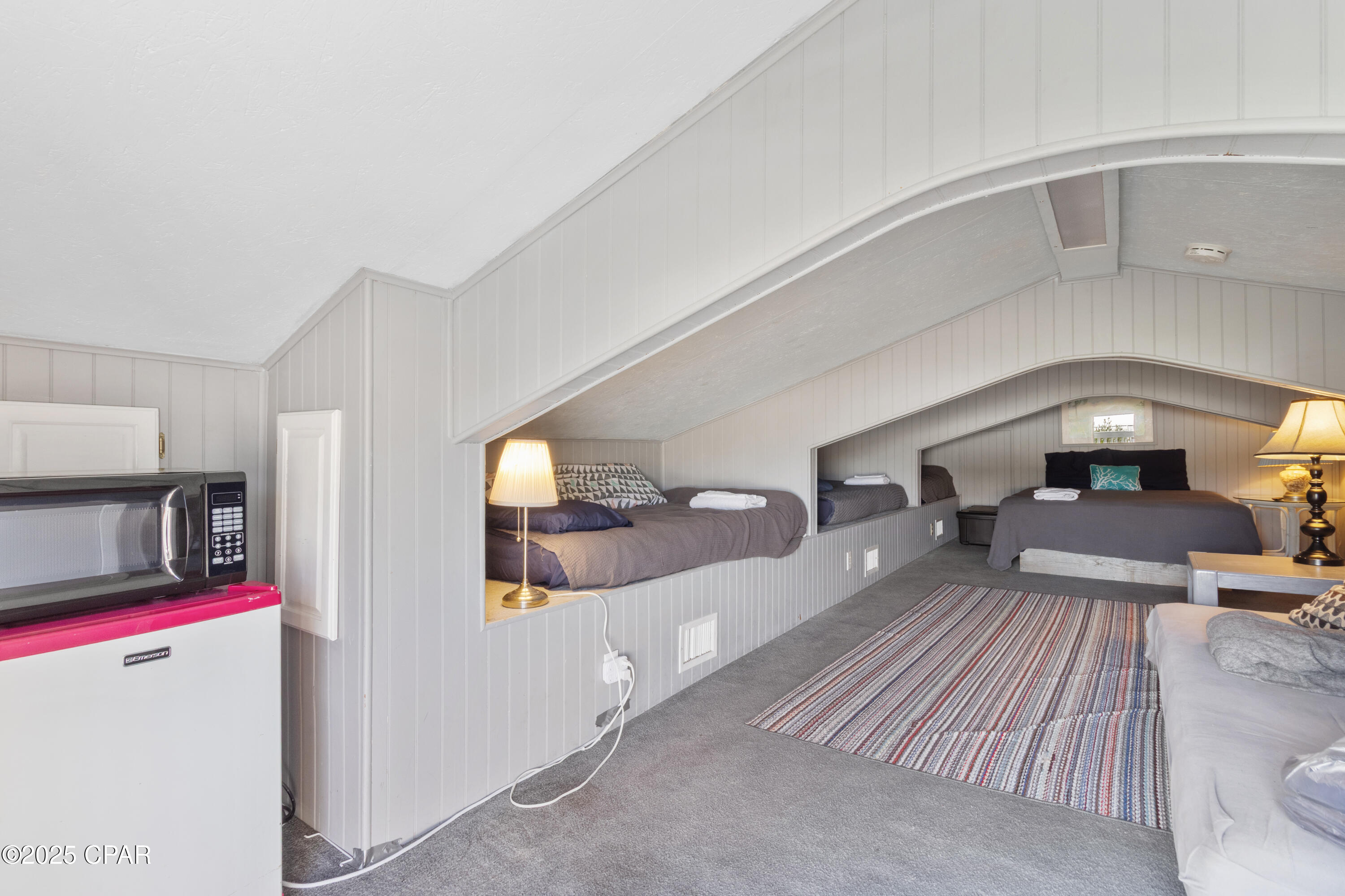 Laguna Beach Estates 5th Add - Residential