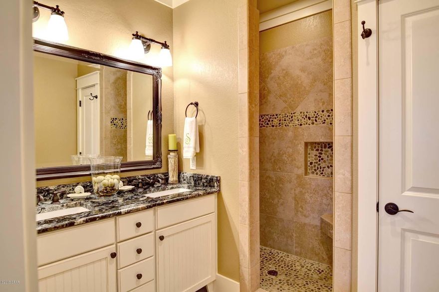 Beautiful NEW CONSTRUCTION home with a view of Lake Powell.  You will love this open floor

plan and all of the beautiful features on this property.  Construction to begin in early May for a late summer completion.  Builder   Please see additional photo's and 4D pictures on listing.  PHOTO'S ETC. ARE SAME FLOOR PLAN ON EXISTING HOME - NOT THIS LISTING.  Call today and pick your colors, flooring and granite!