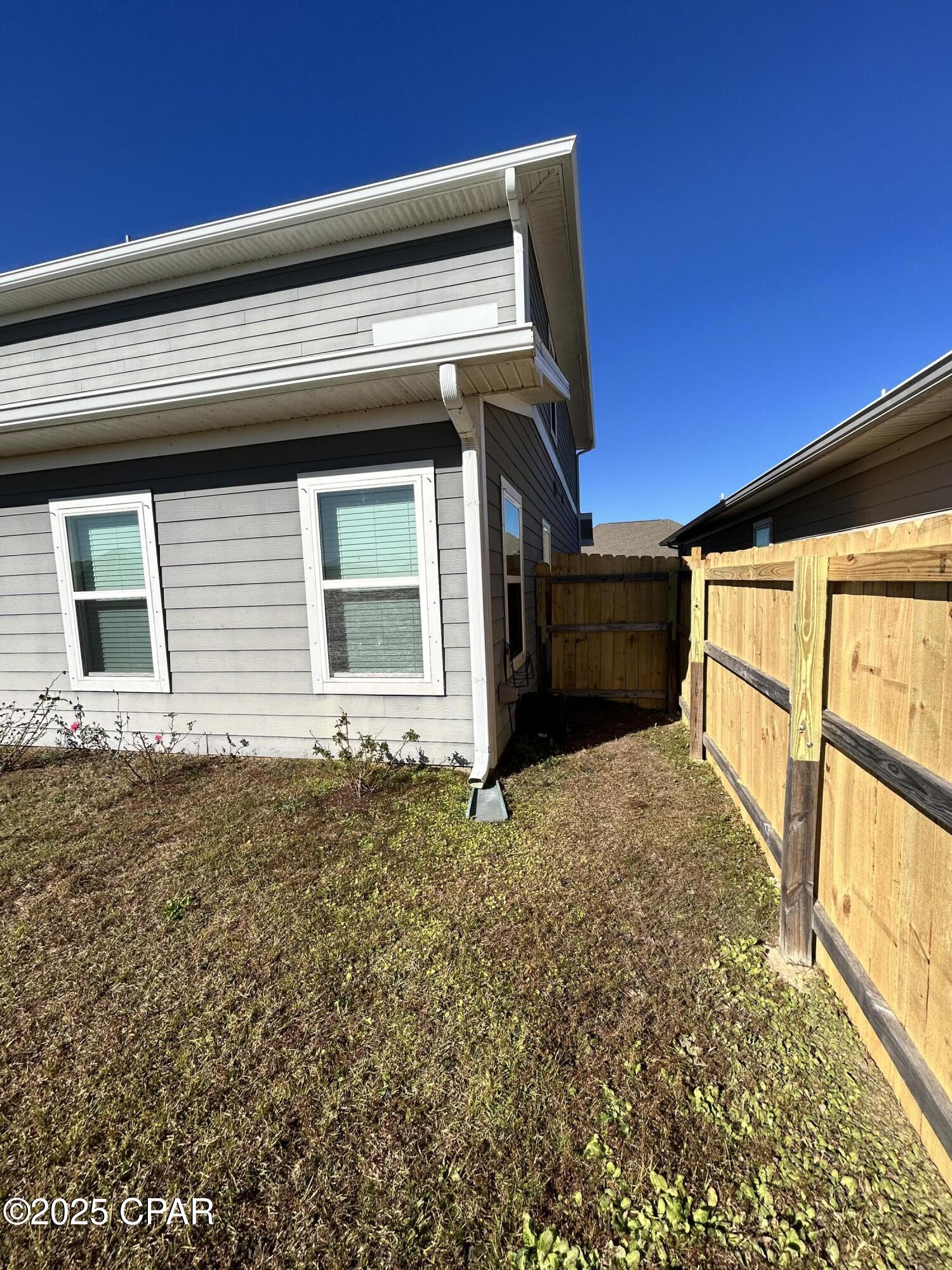 [No Recorded Subdiv] - Residential Lease