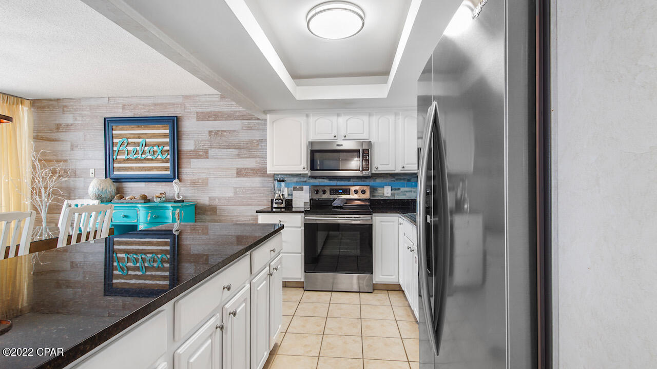 Leeward/Windward Condo - Residential