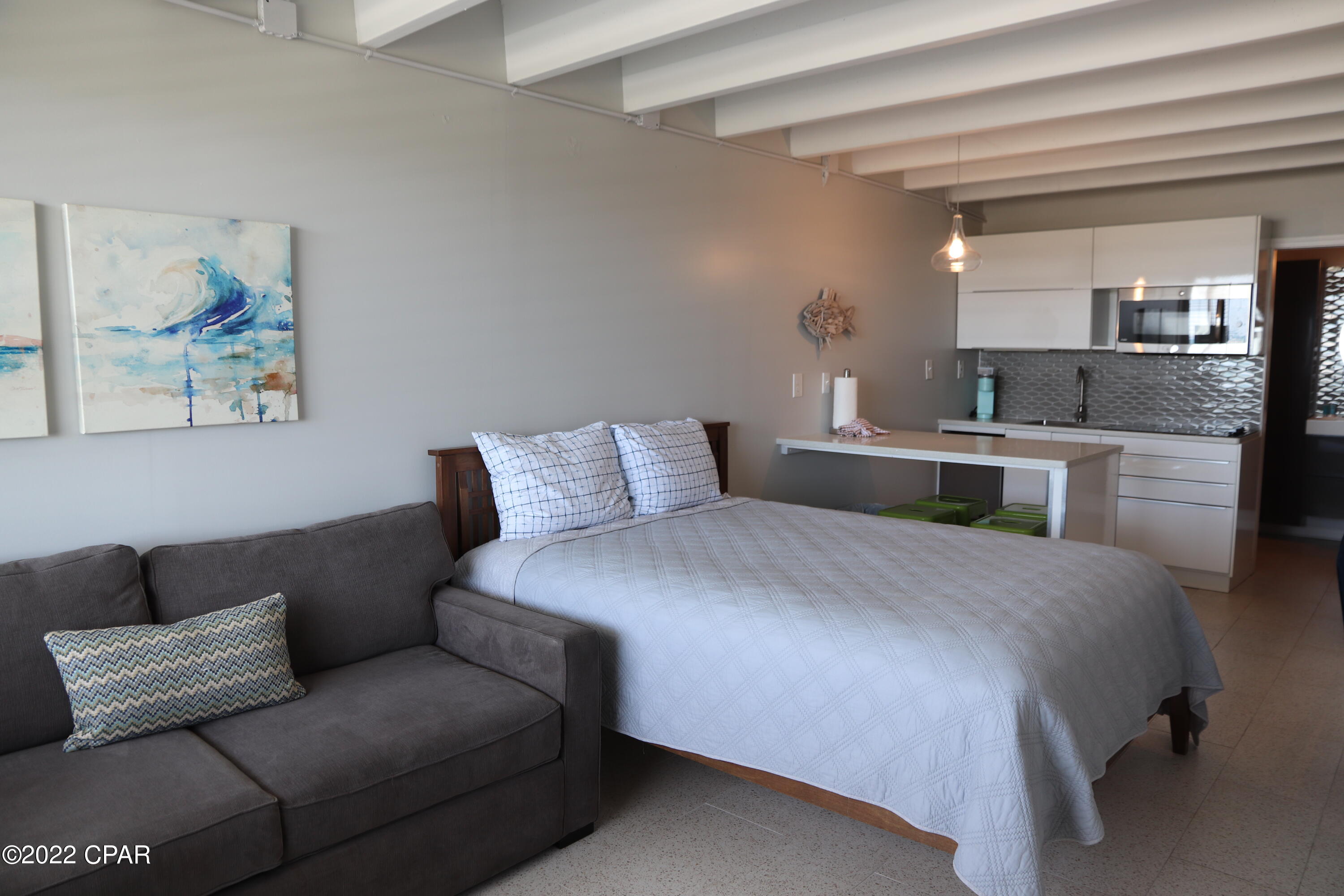 Fontainebleau Terrace - Residential