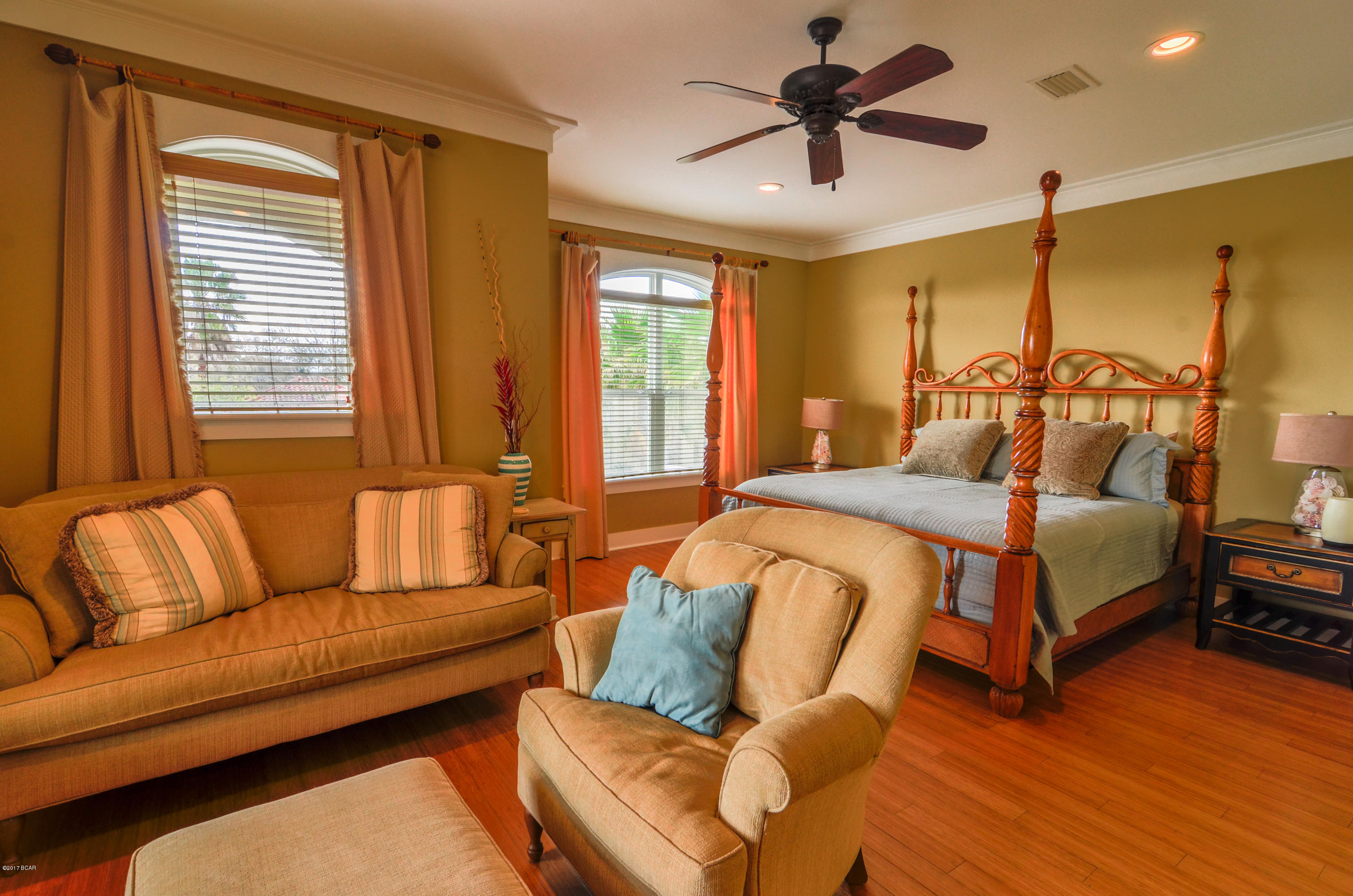 La Valencia Beach Resort - Residential