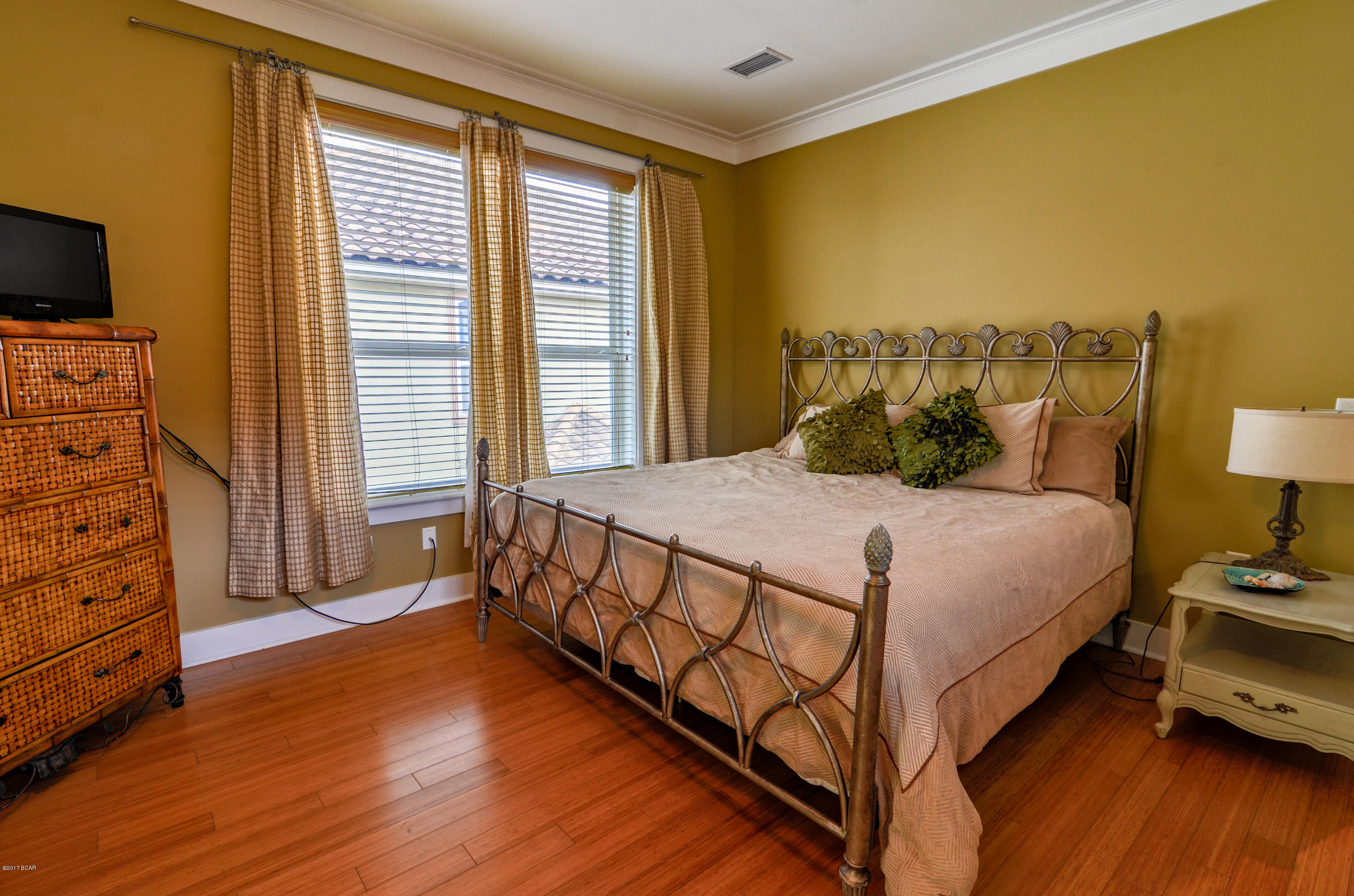 La Valencia Beach Resort - Residential