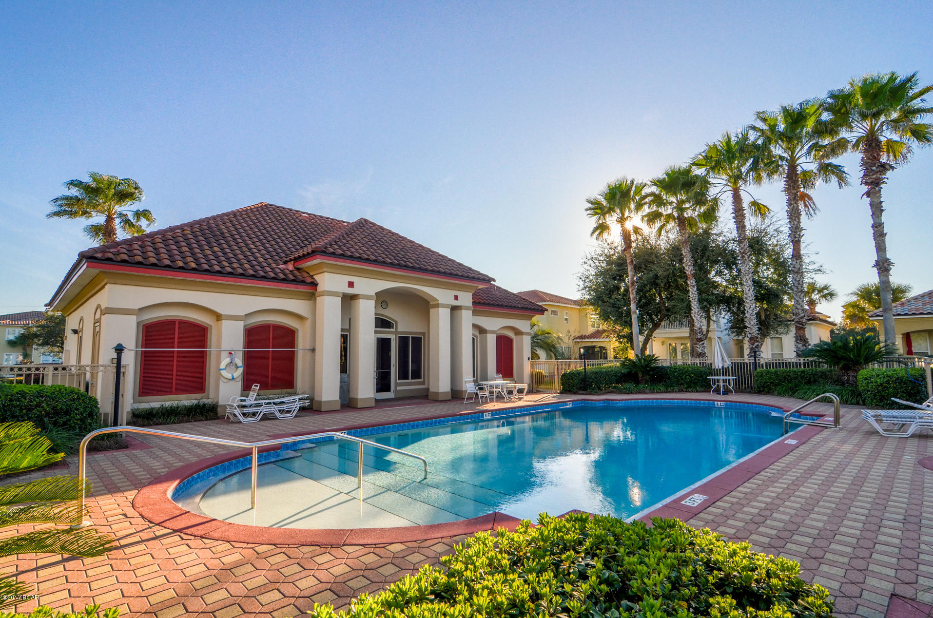 La Valencia Beach Resort - Residential