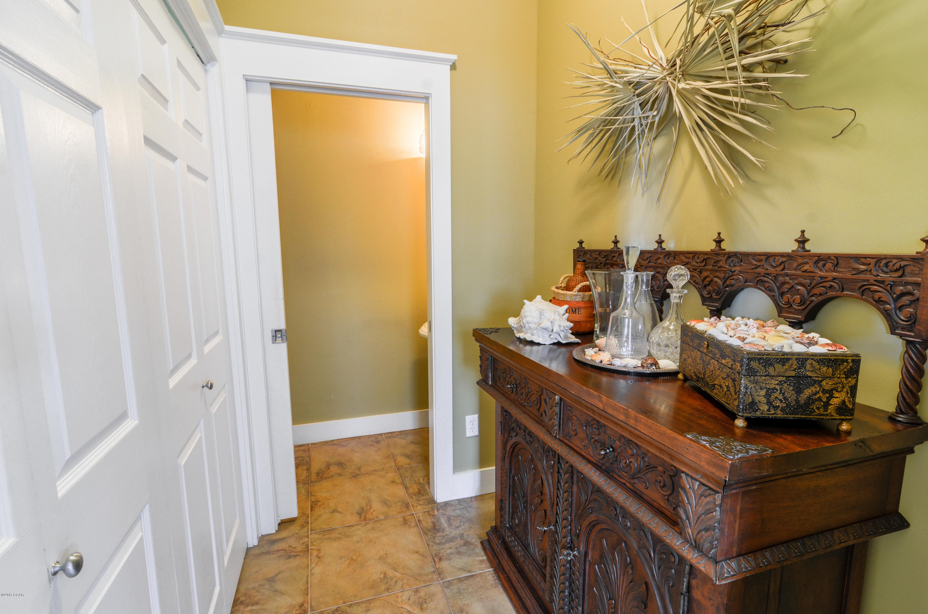 La Valencia Beach Resort - Residential