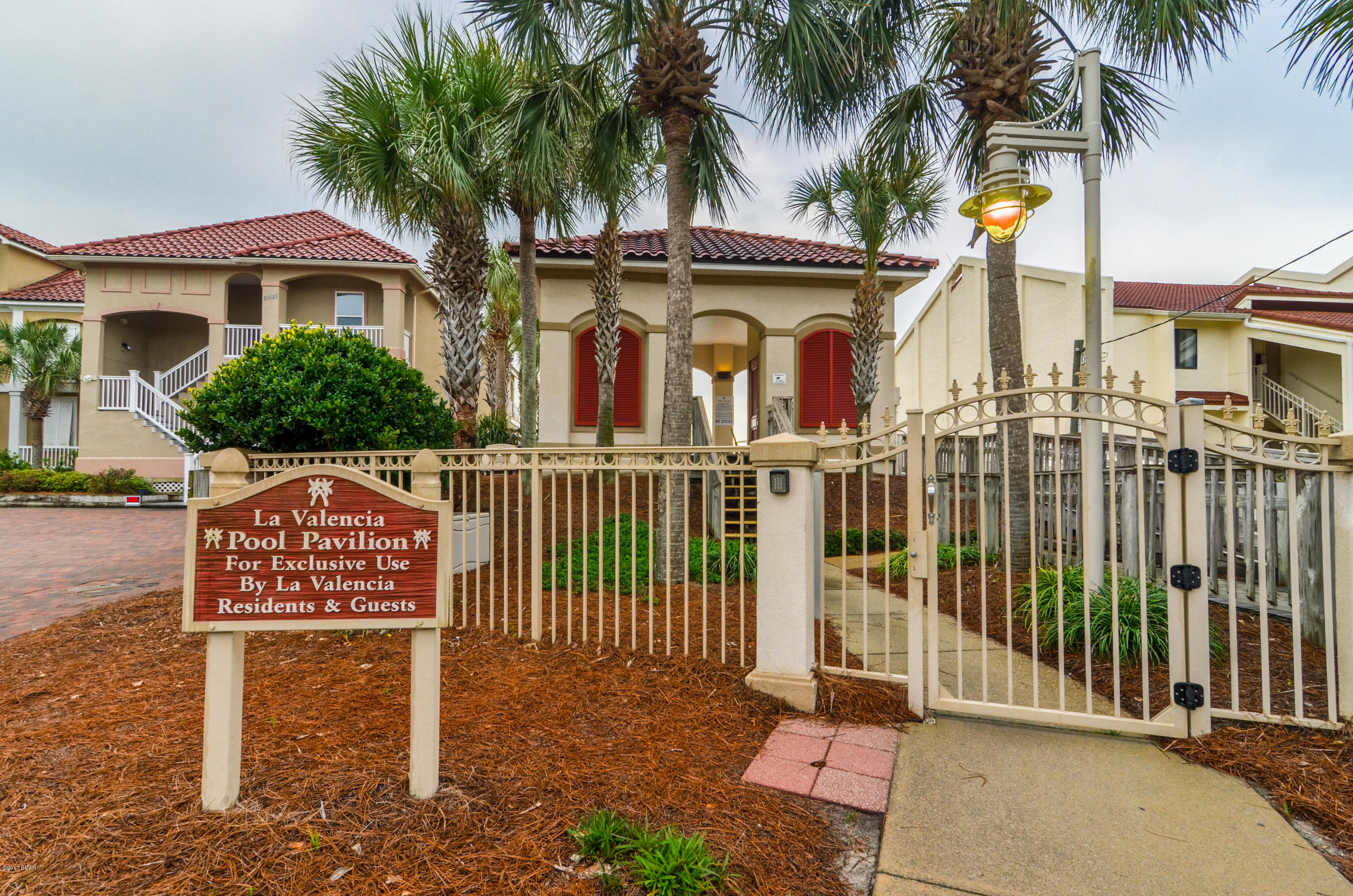 La Valencia Beach Resort - Residential