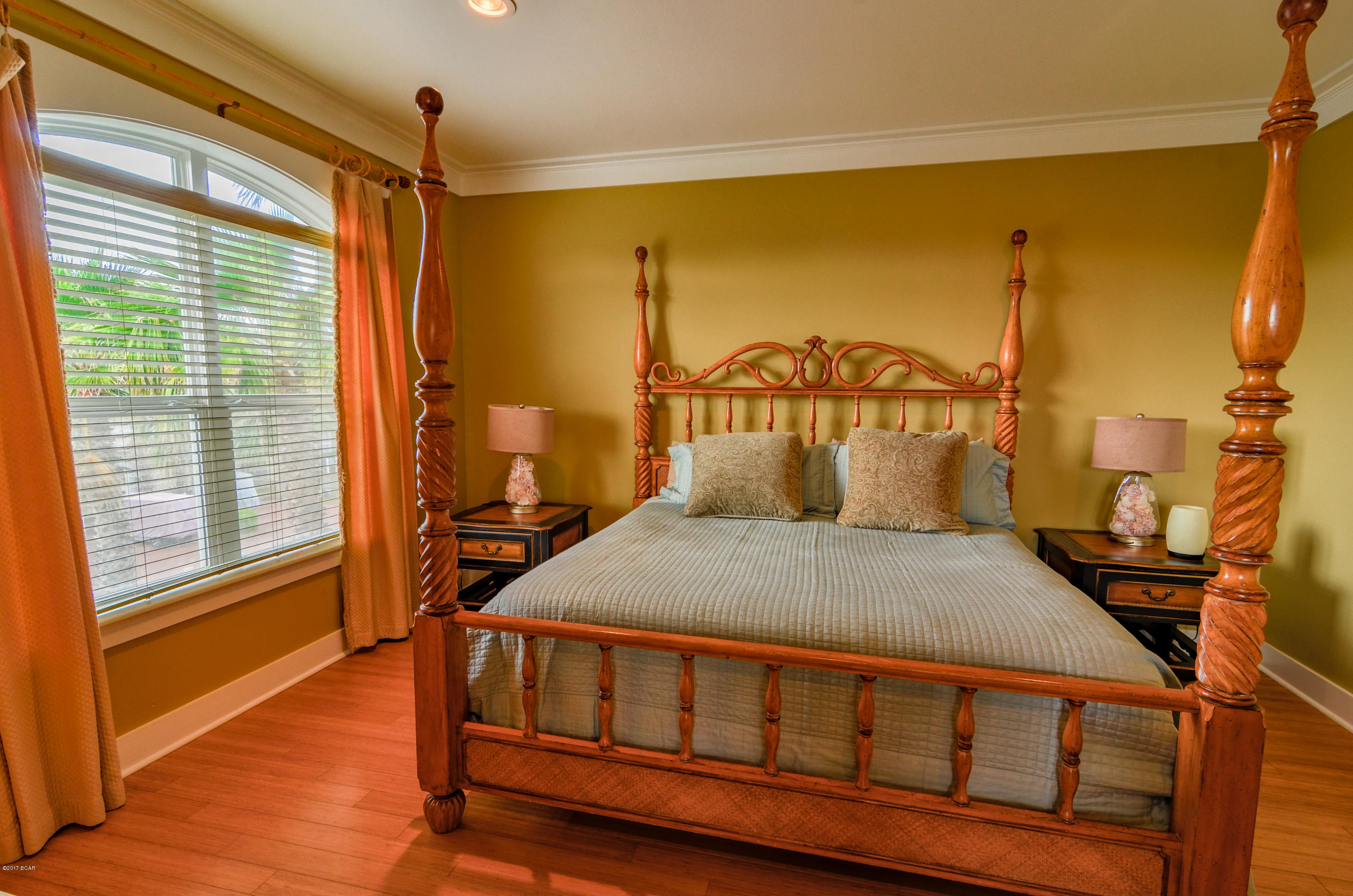 La Valencia Beach Resort - Residential