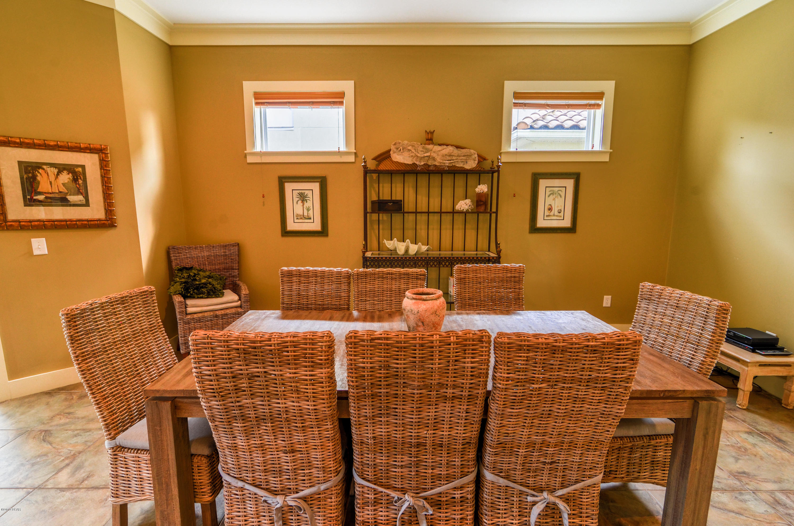 La Valencia Beach Resort - Residential