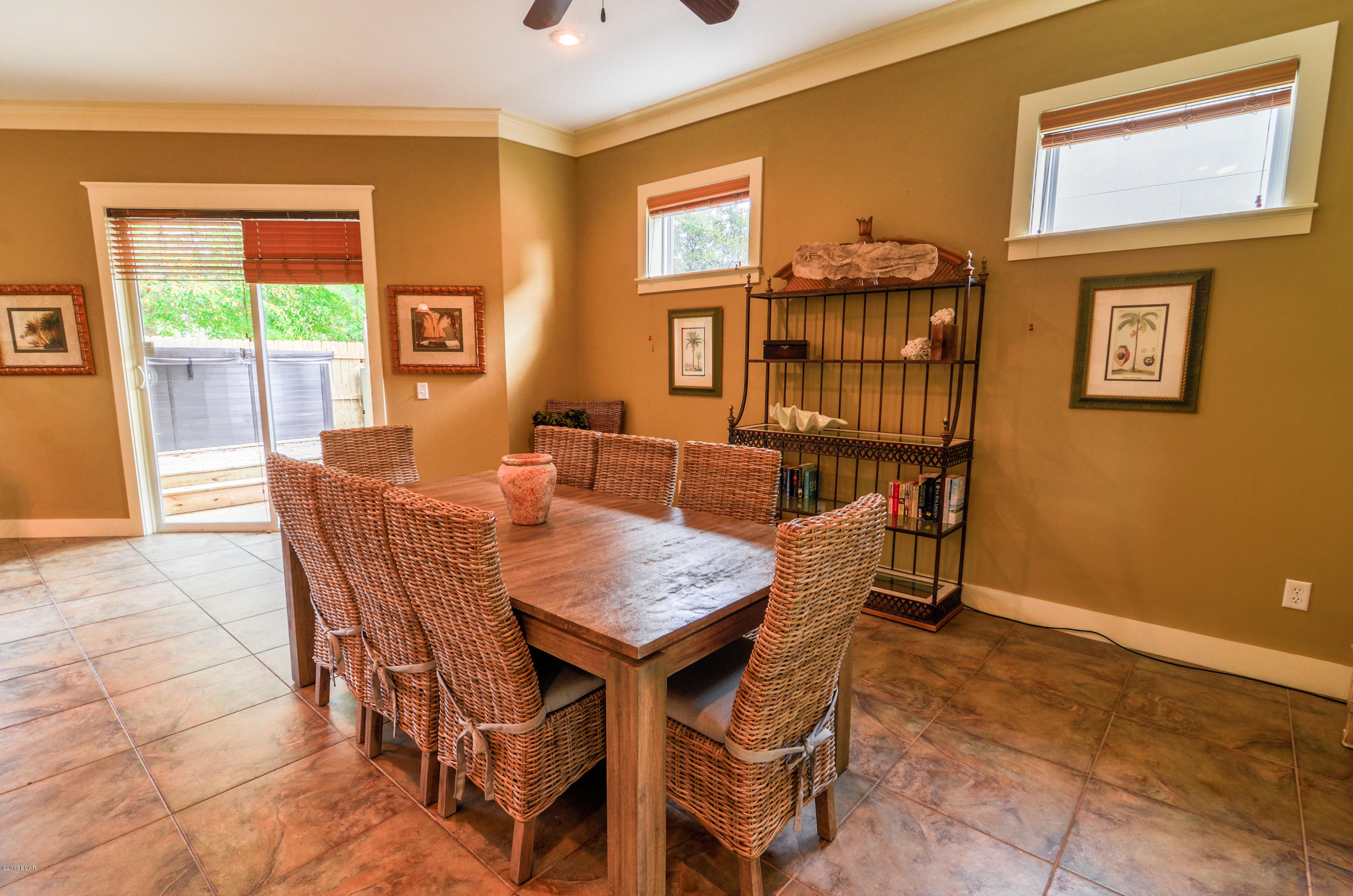 La Valencia Beach Resort - Residential