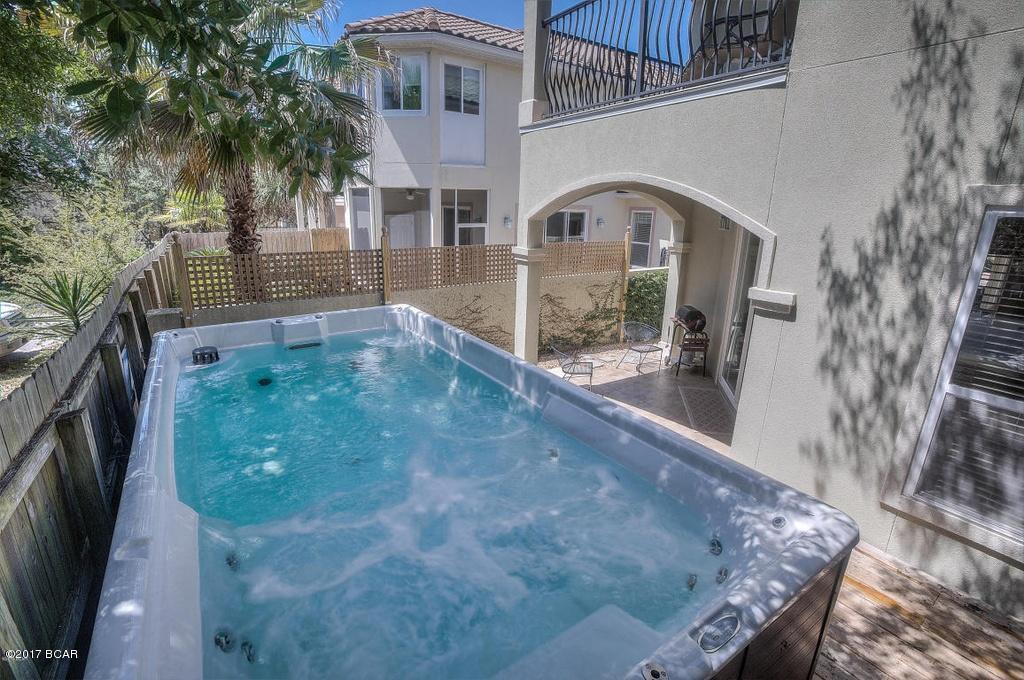 La Valencia Beach Resort - Residential