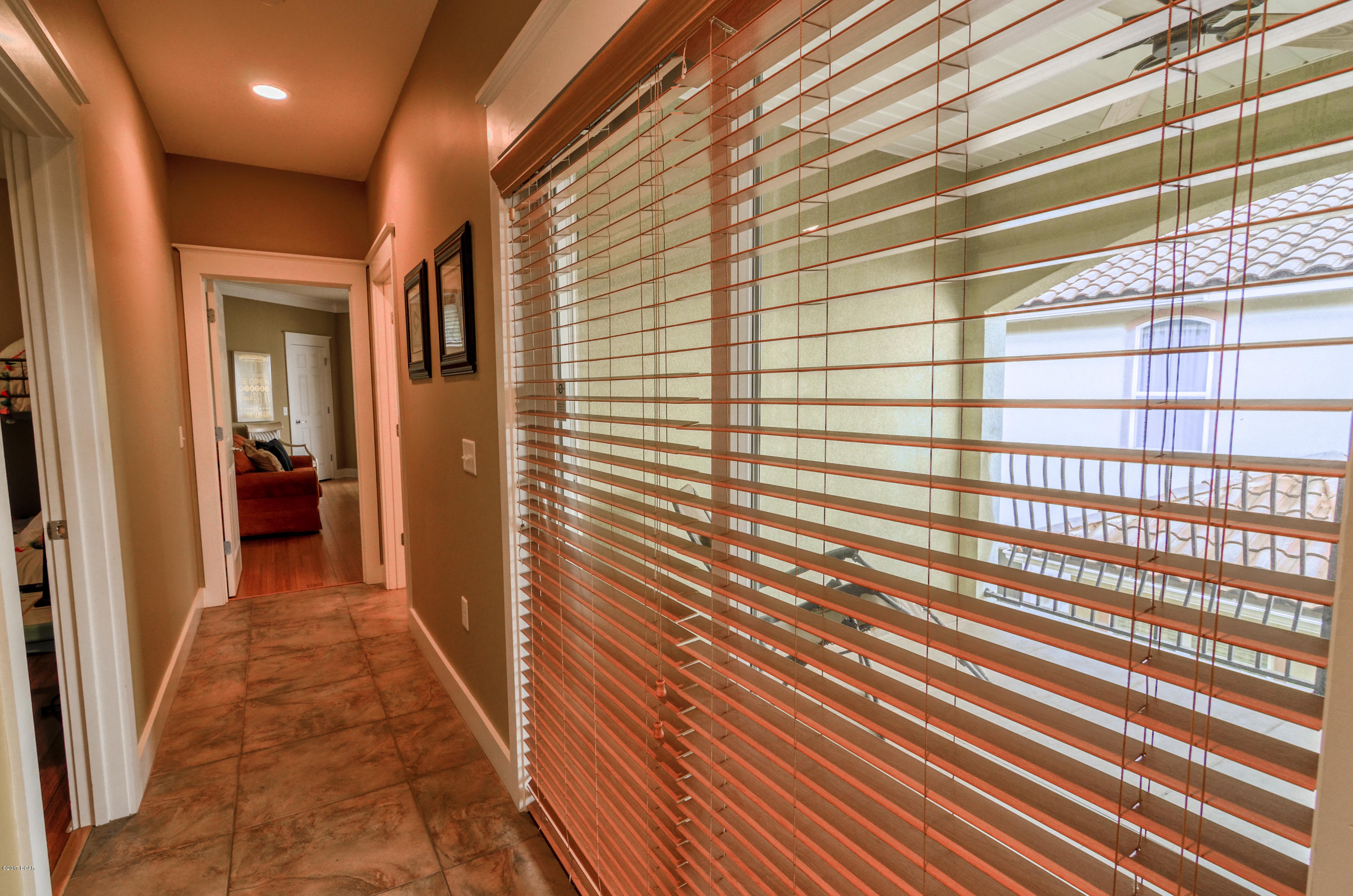 La Valencia Beach Resort - Residential