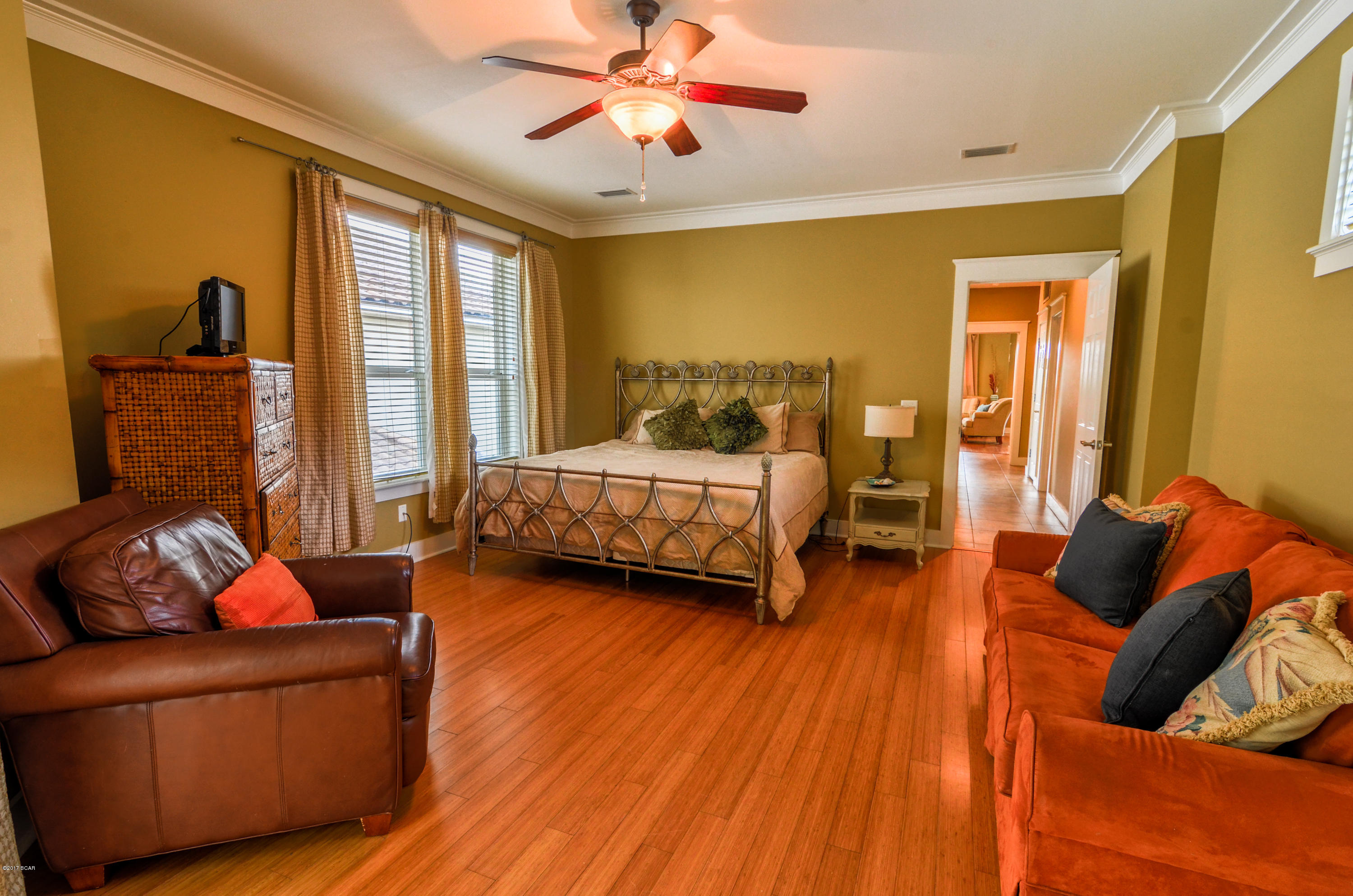 La Valencia Beach Resort - Residential