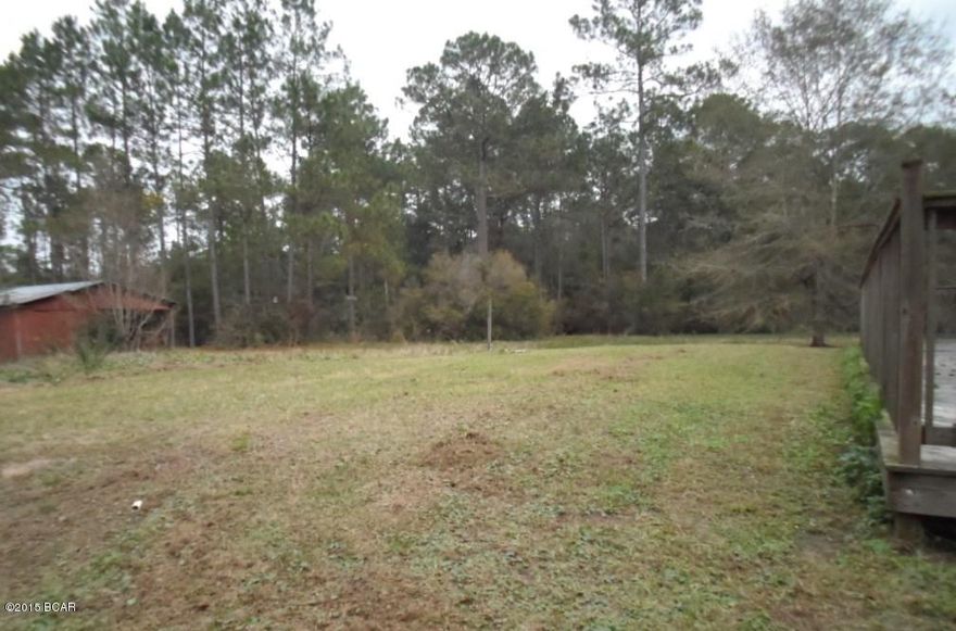 Here's a great opportunity to own a 3 bedroom, 2.5 bath home in need of updating and some repairs on almost 3 acres in East Callaway Heights. It is conveniently located 15 minutes to Tyndall Air Force Base, 20 minutes Downtown Panama City, Hospitals, Doctors as well as all Callaway Shopping and restaurants.