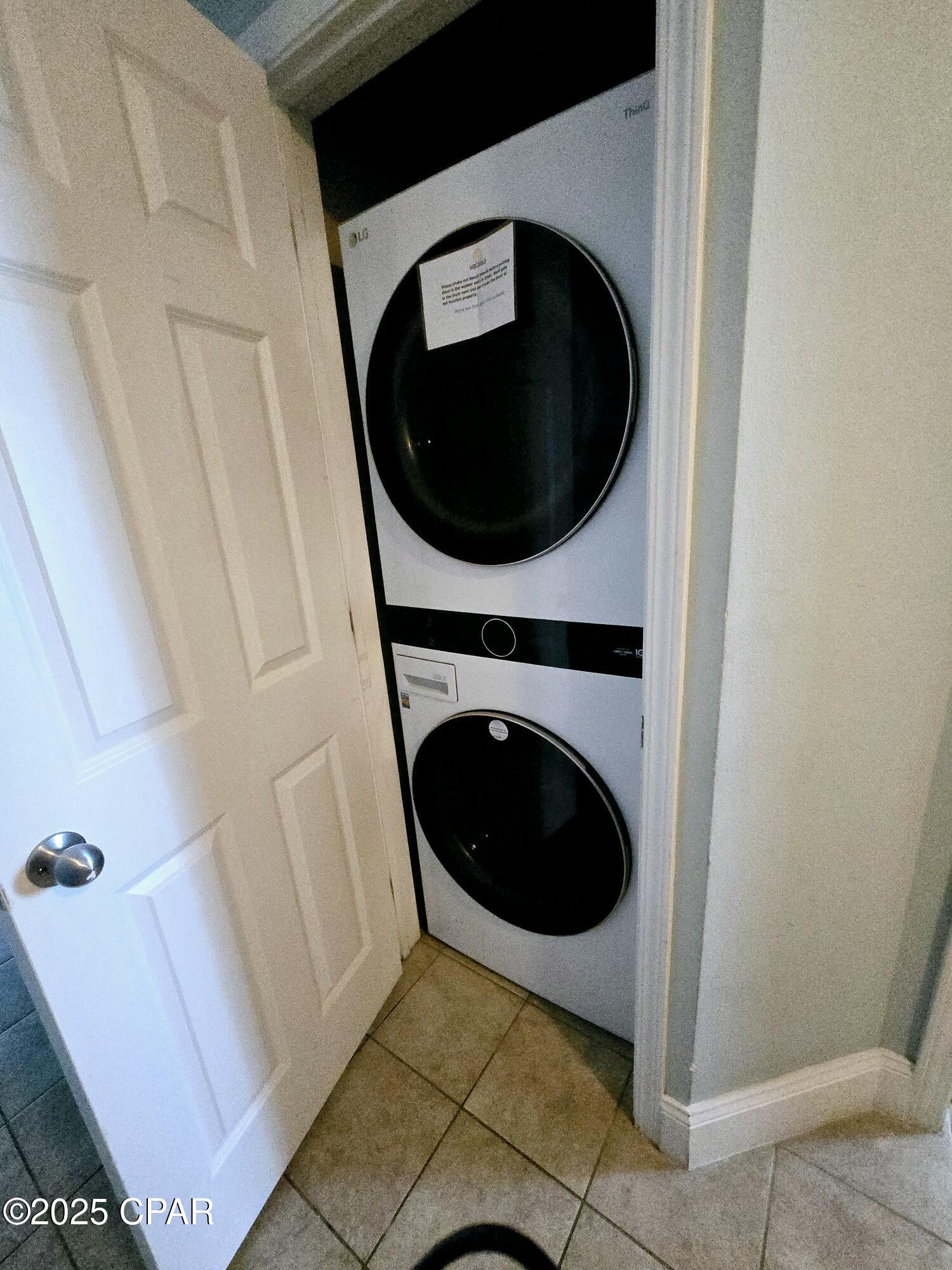 Laketown Wharf - Residential Lease