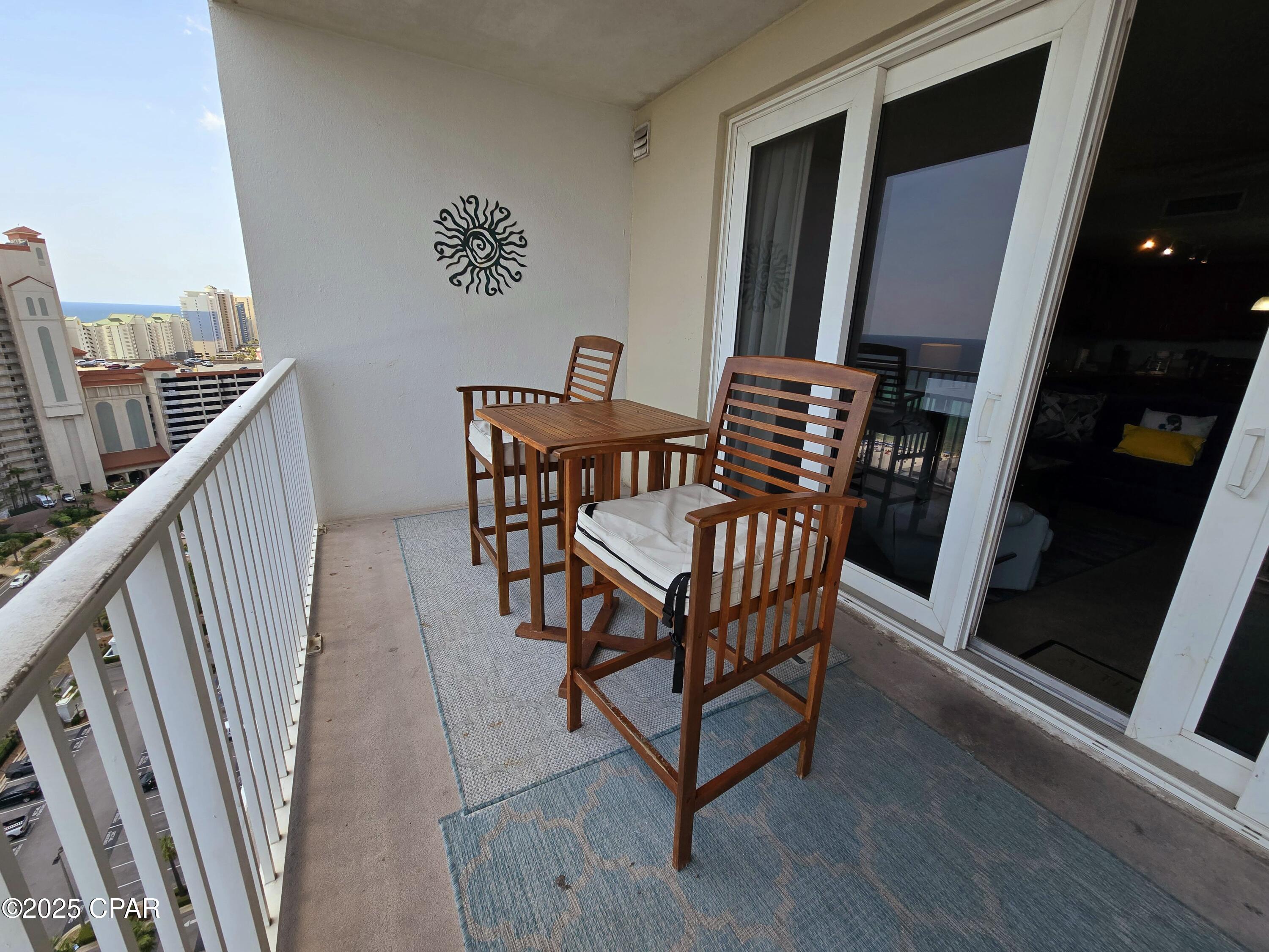 Laketown Wharf - Residential Lease