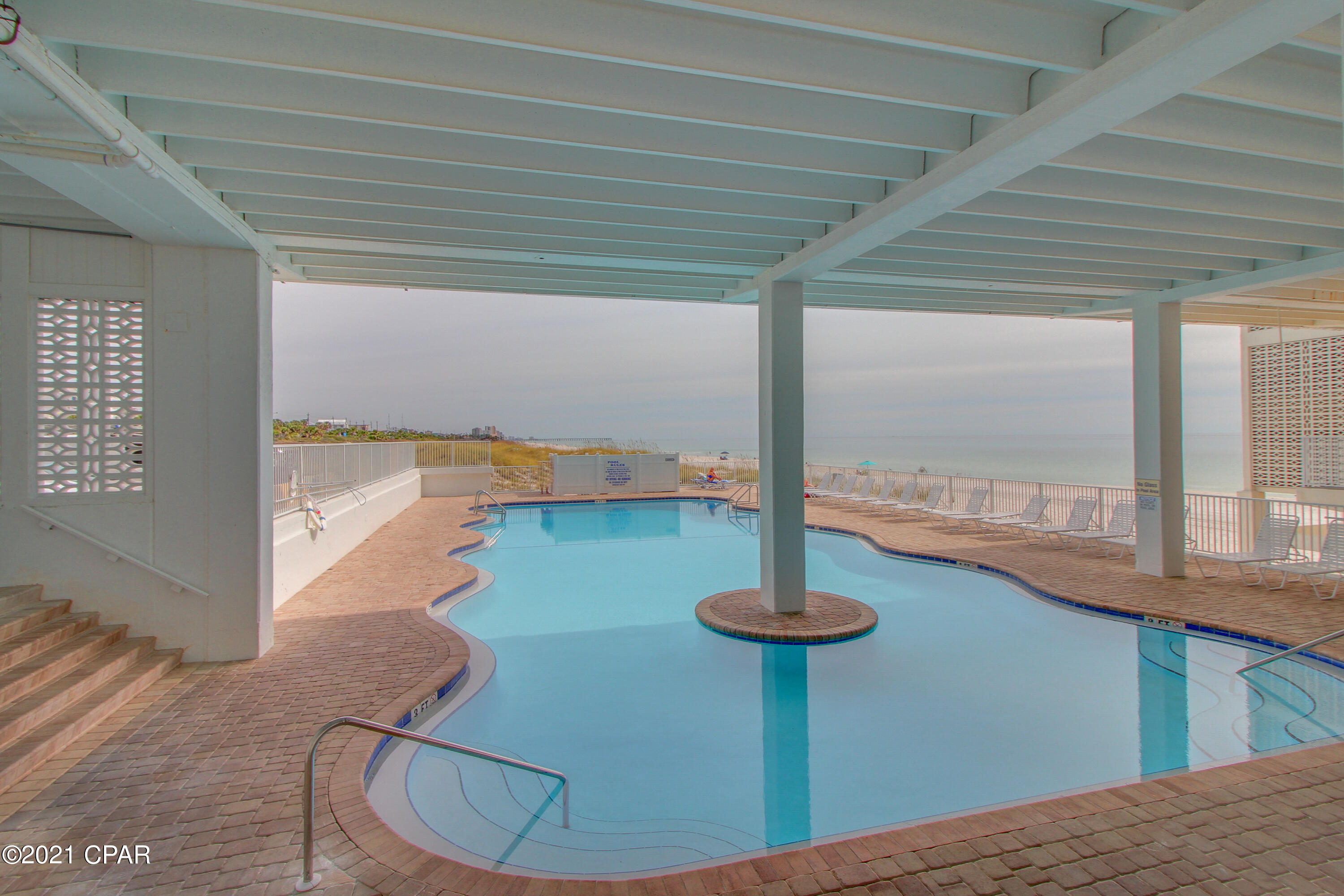 Fontainebleau Terrace - Residential