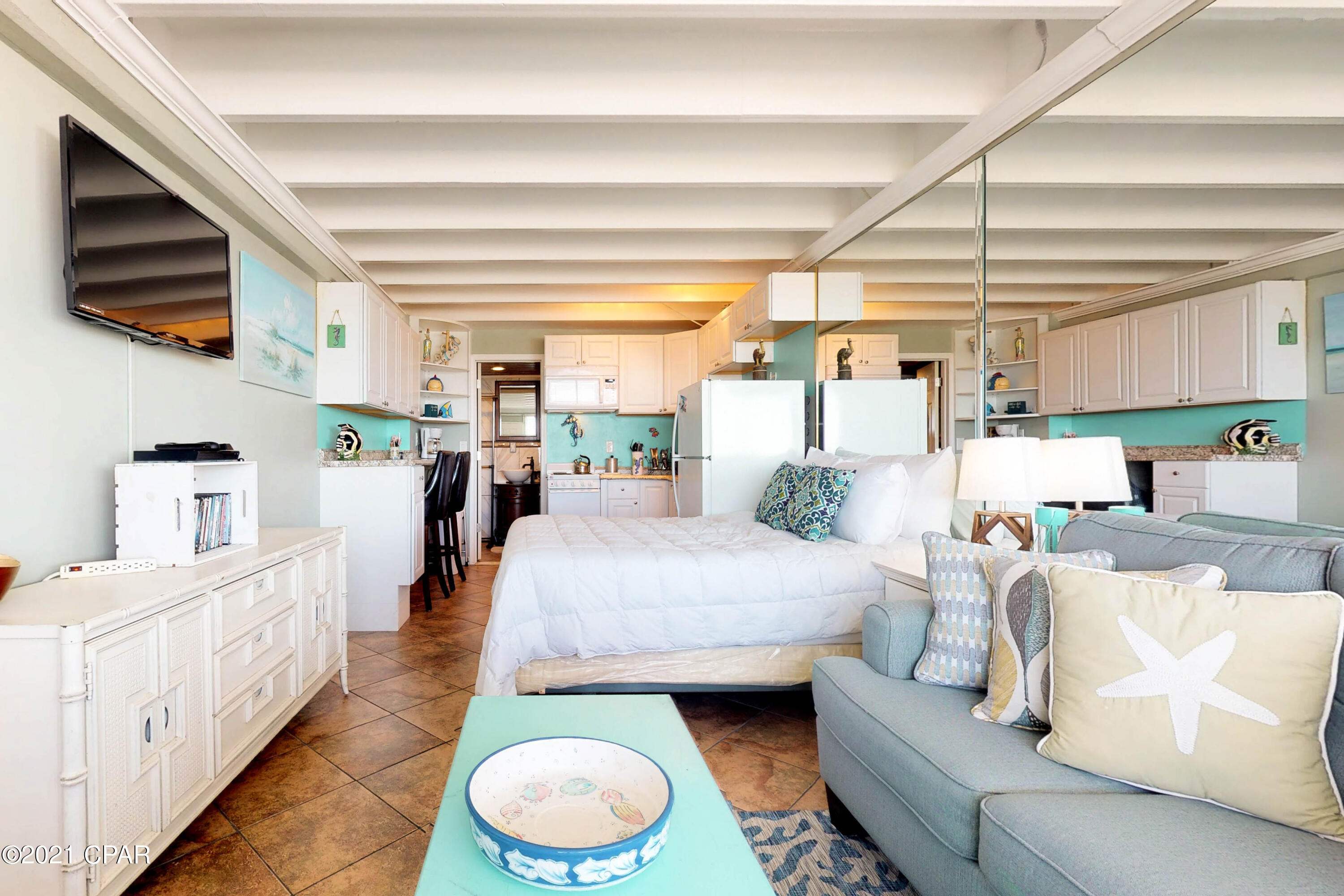 Fontainebleau Terrace - Residential