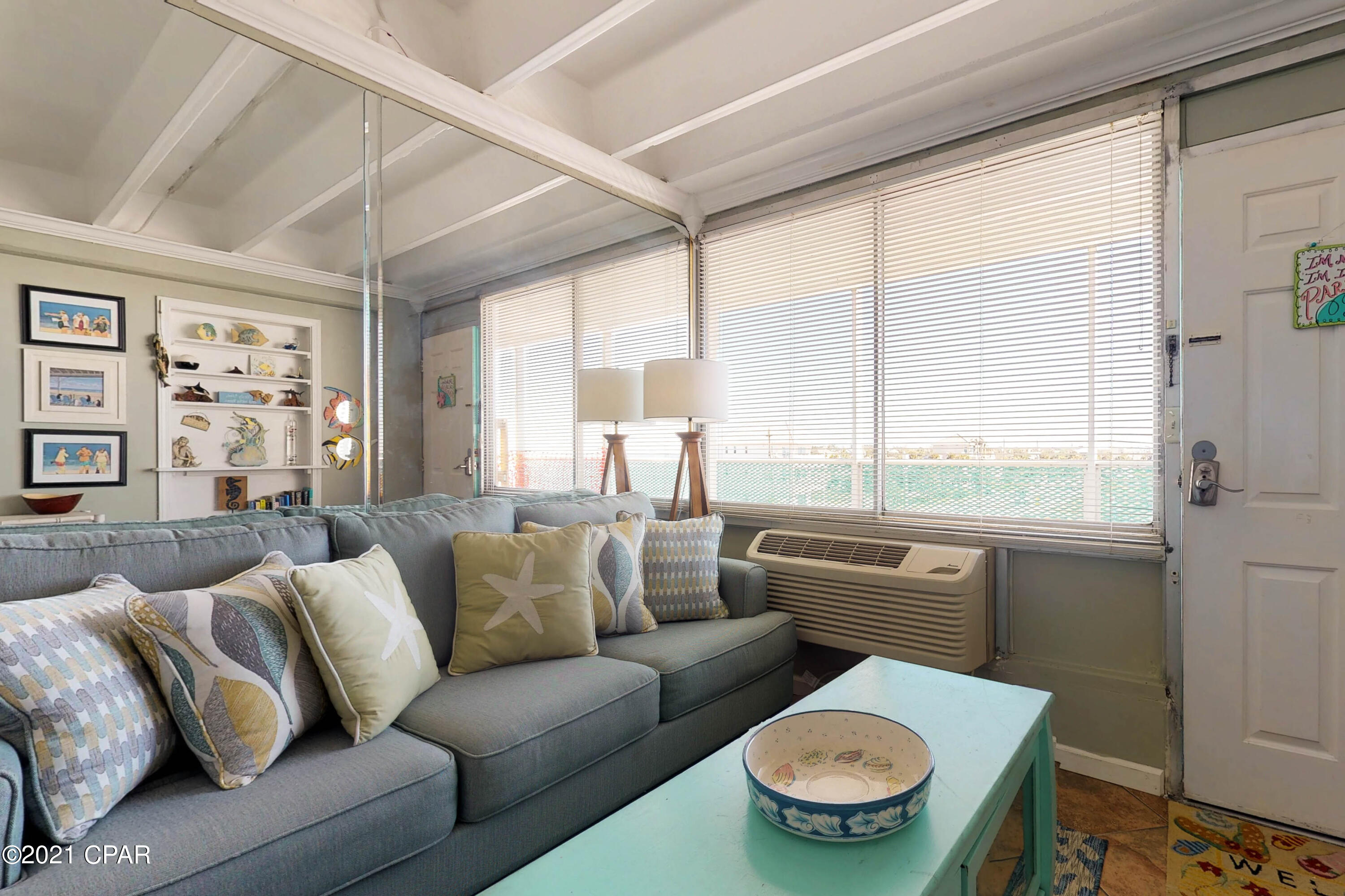 Fontainebleau Terrace - Residential