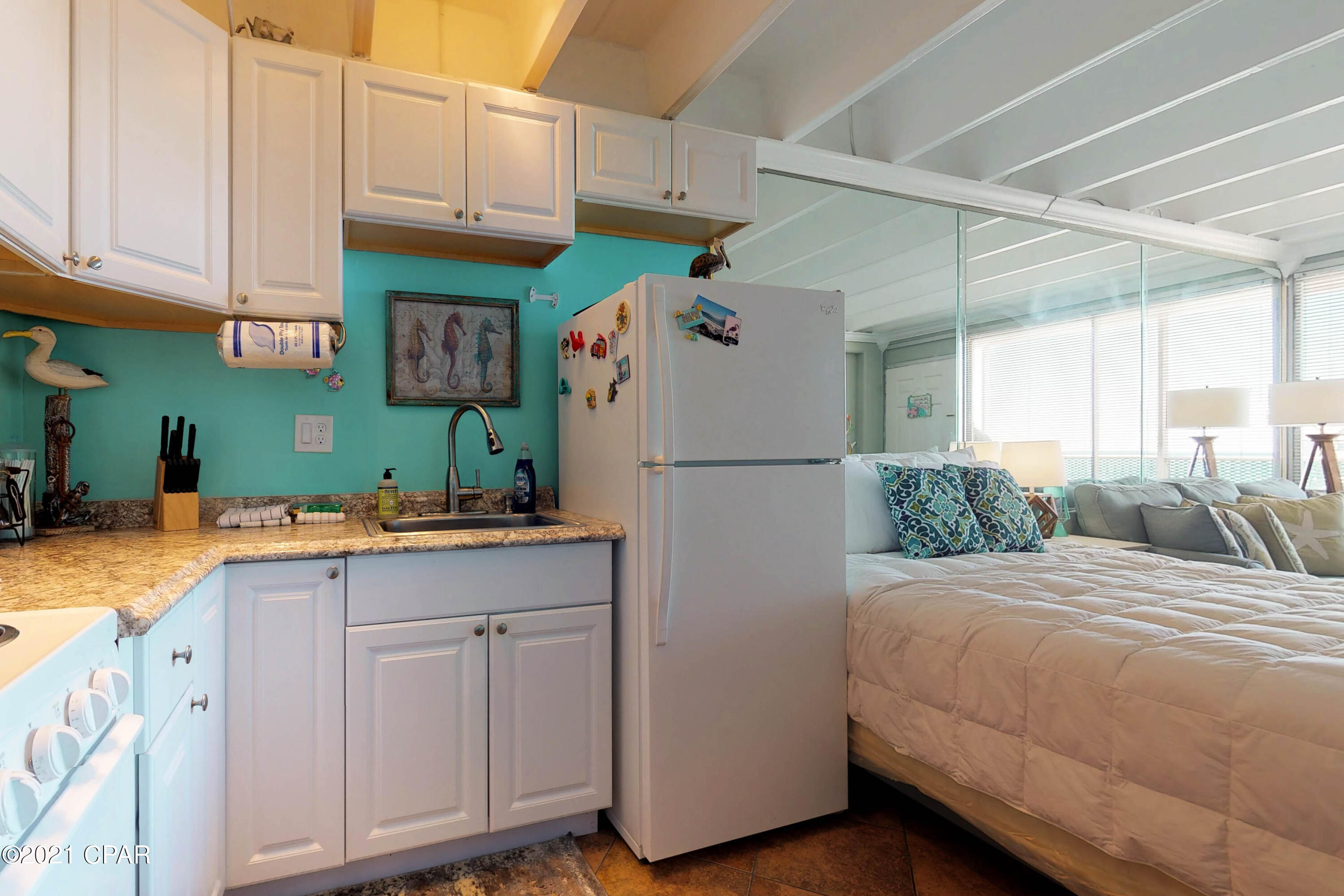 Fontainebleau Terrace - Residential