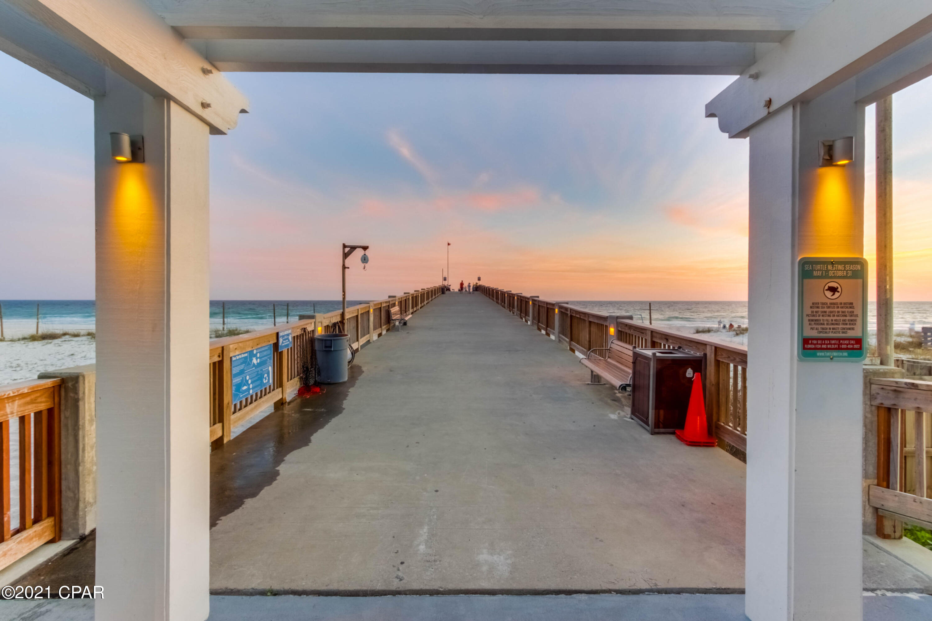 Fontainebleau Terrace - Residential