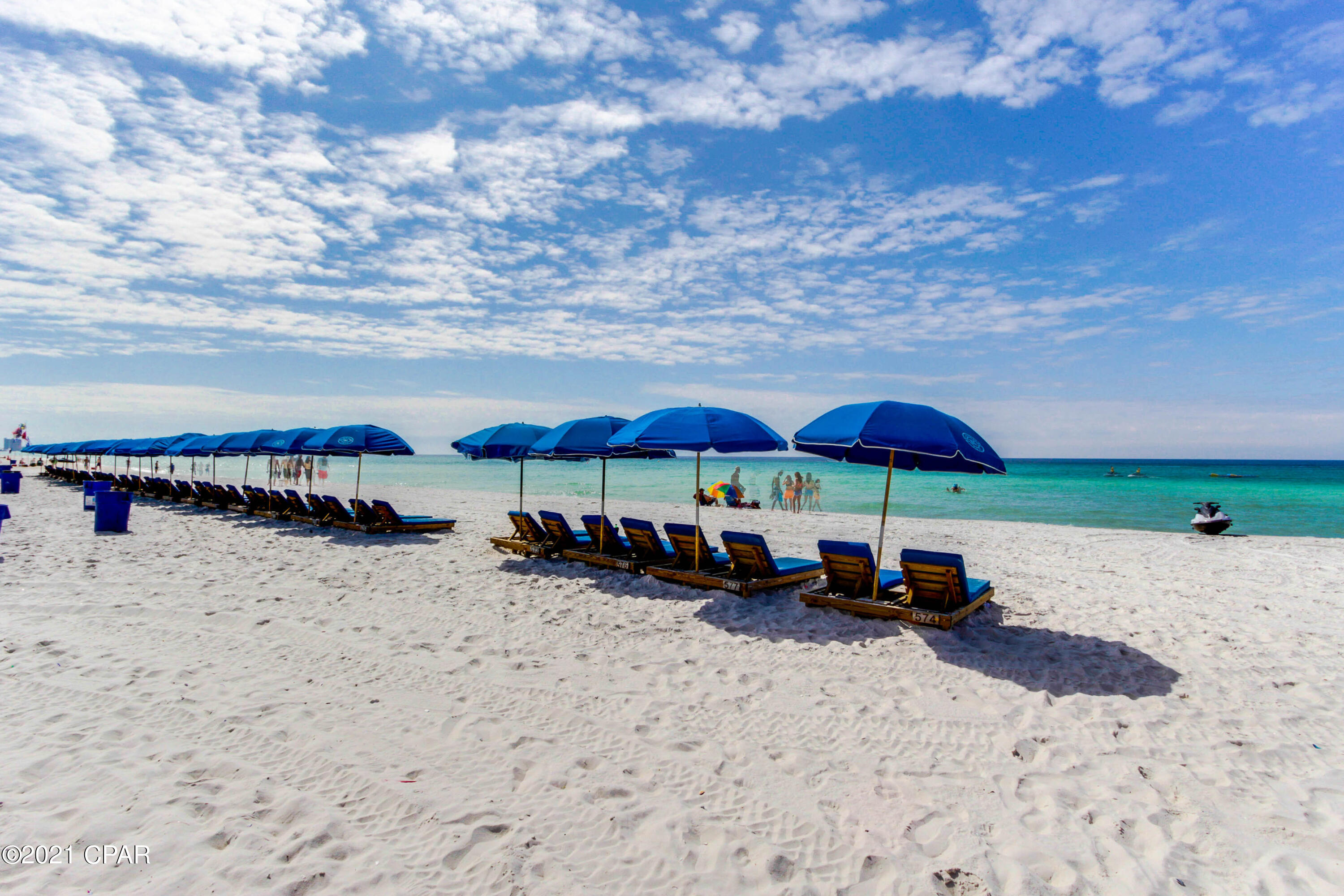 Fontainebleau Terrace - Residential