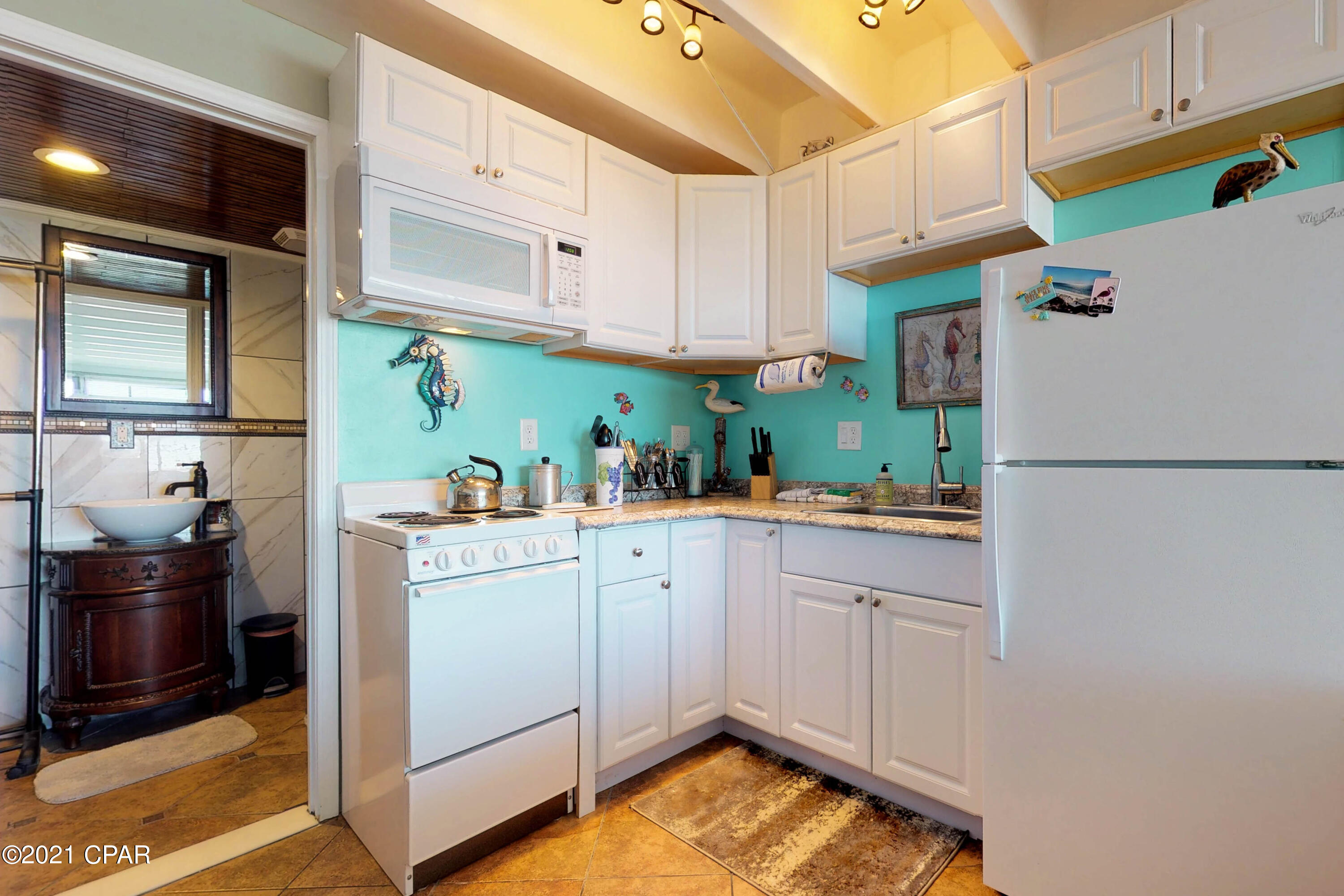 Fontainebleau Terrace - Residential