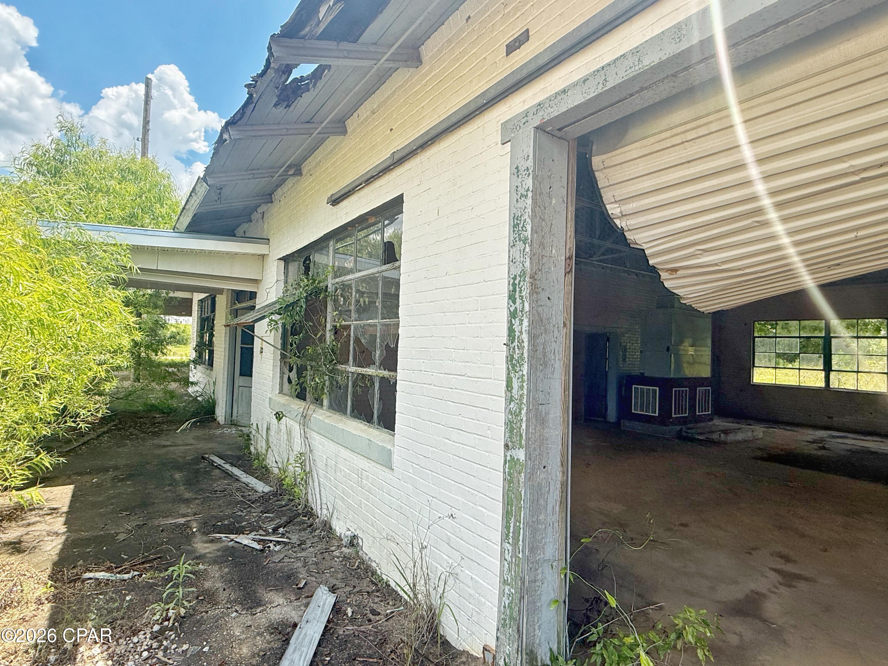 [No Recorded Subdiv] - Commercial Sale