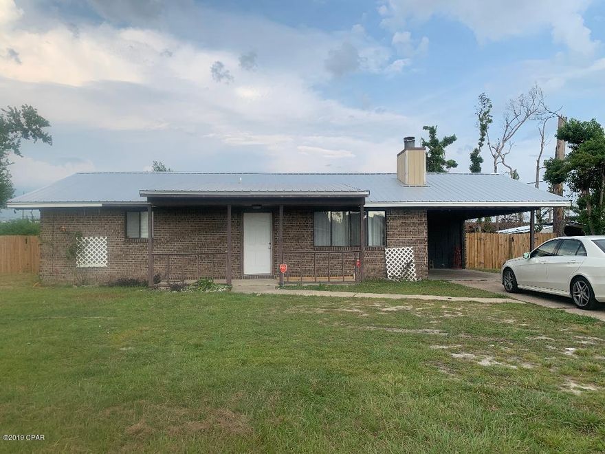 2/2 ranch style home in Callaway.  The home features and open floor plan, stone wood burning fireplace, newer appliances, large lot and carport.  Home has some hurricane damage that has been repaired along with a new roof.