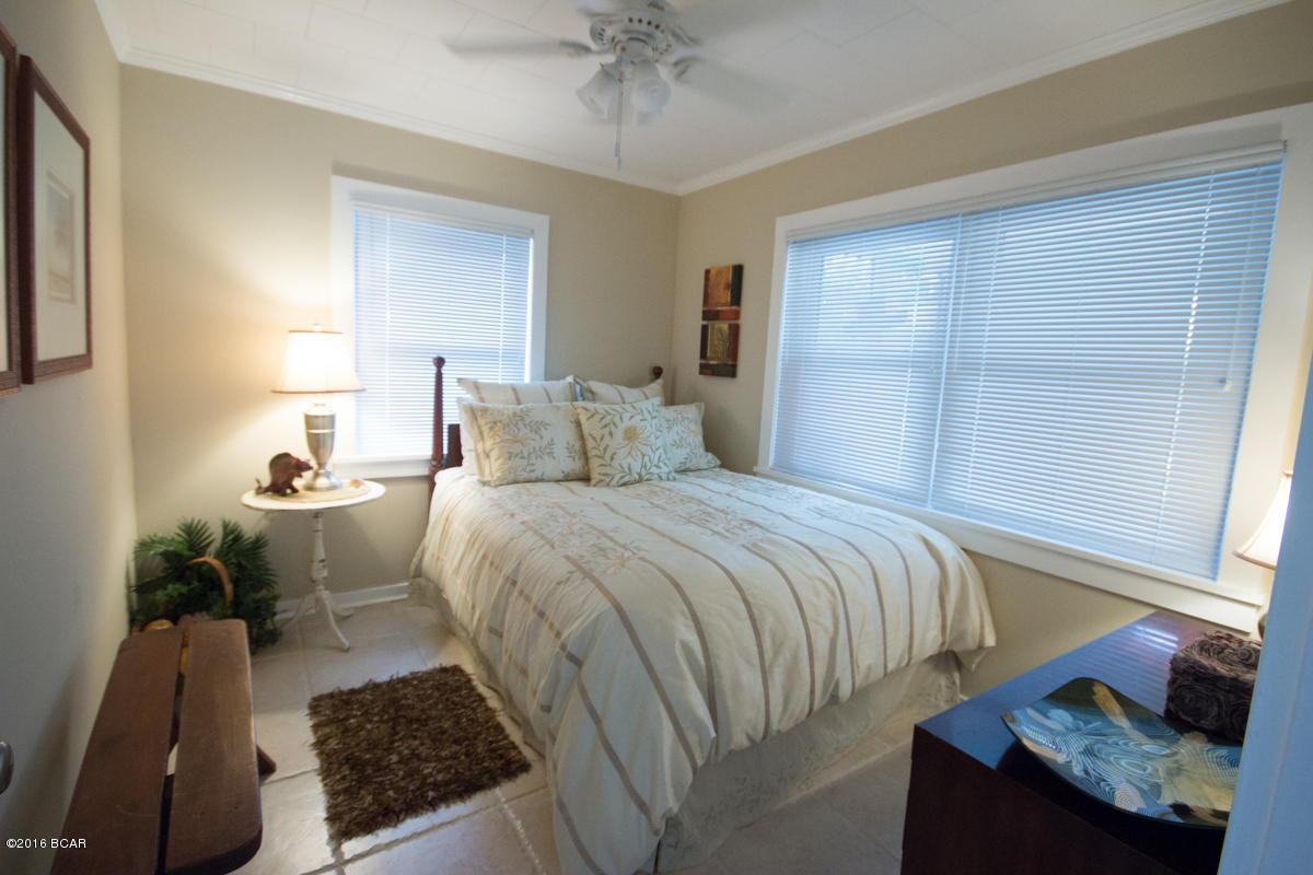 Bid-A-Wee Beach 1st Add - Residential